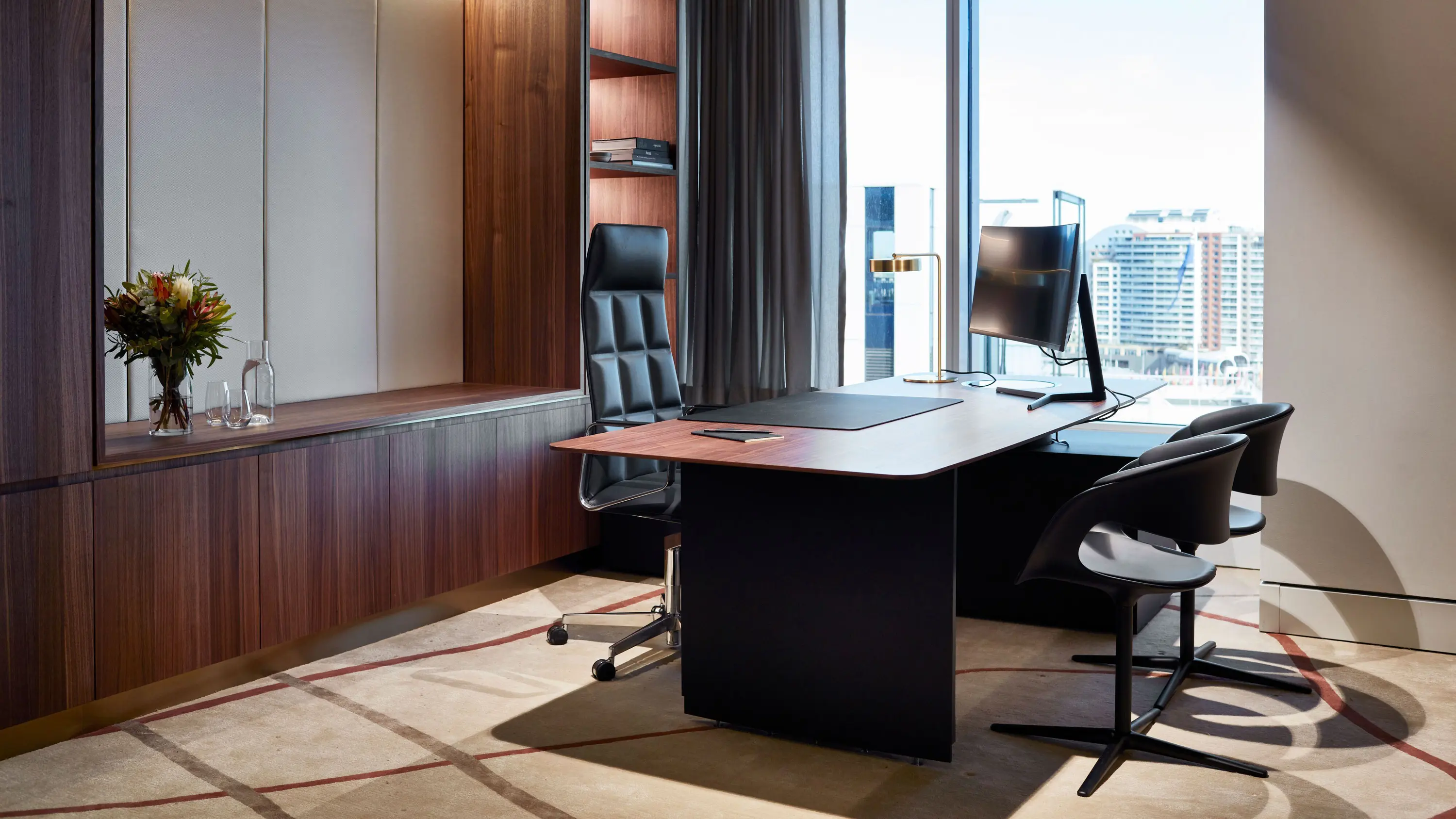 Walter Knoll - Keypiece Communication Desk