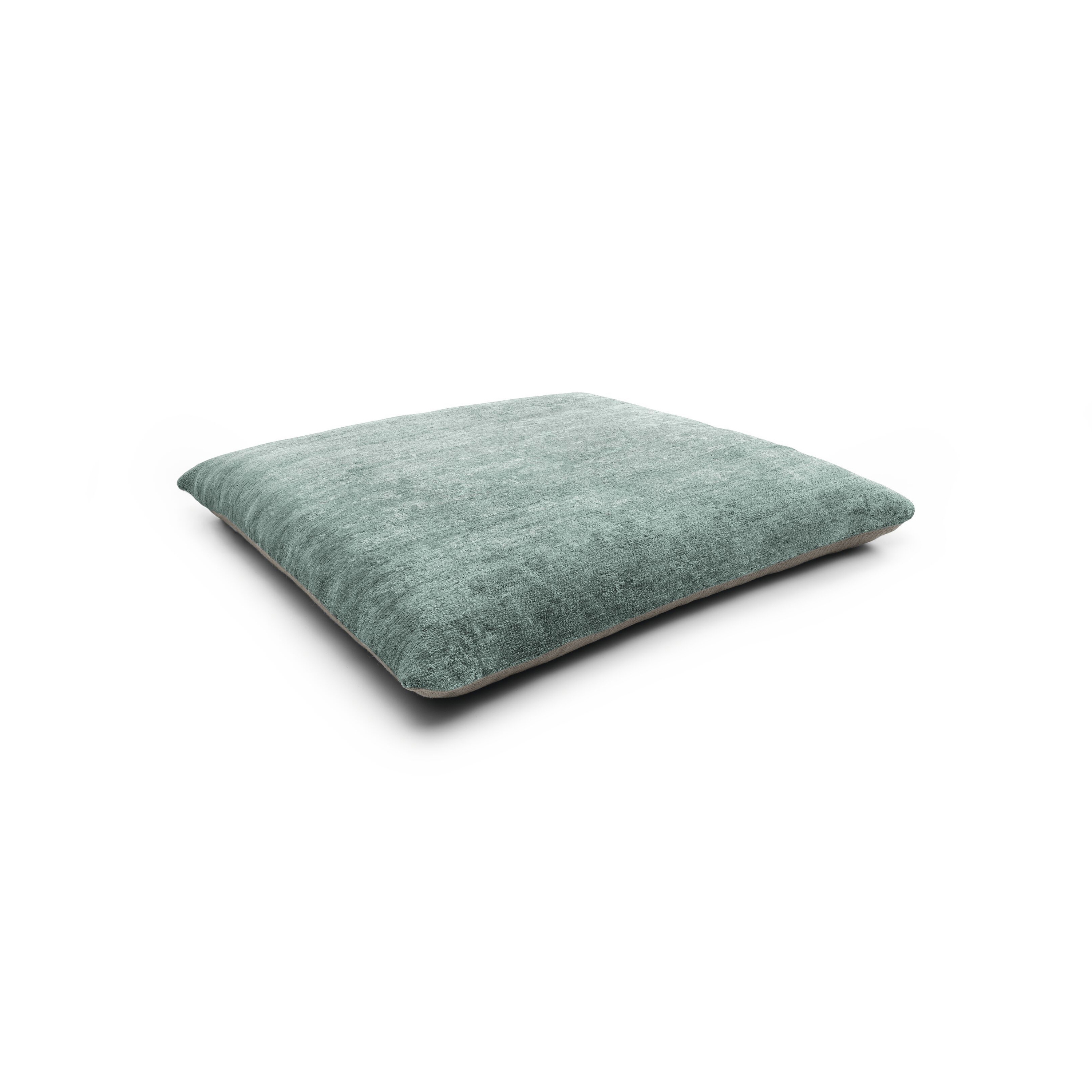 Display product Badawi Pillows from manufacturer Walter Knoll