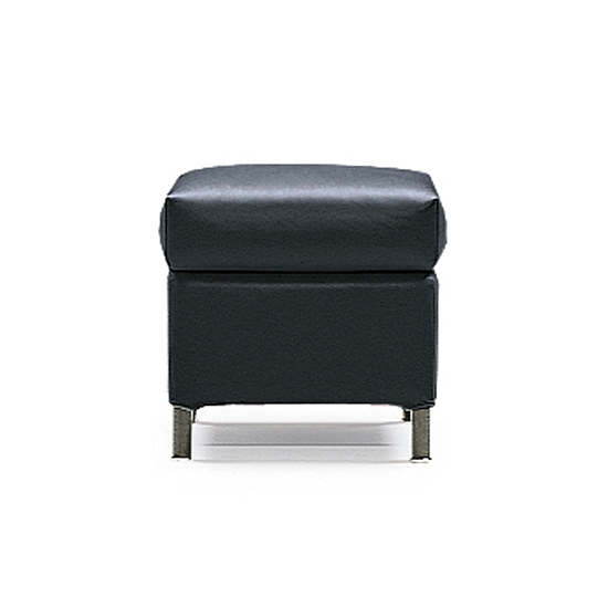 Mostra il prodotto Aura Footstool del produttore Wittmann
