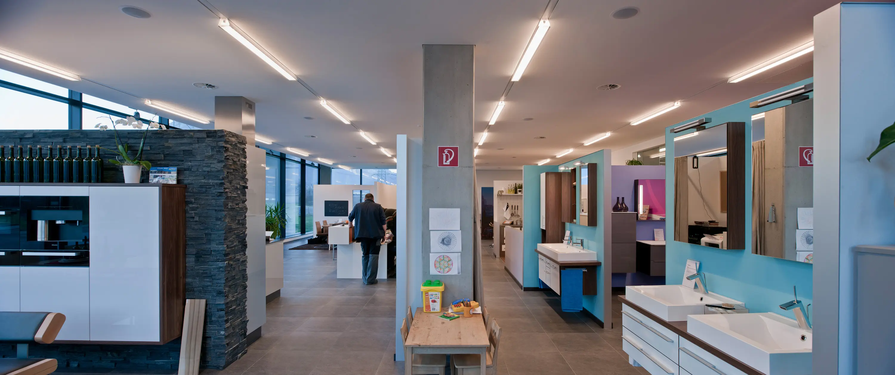 Zumtobel Lighting - TECTON
