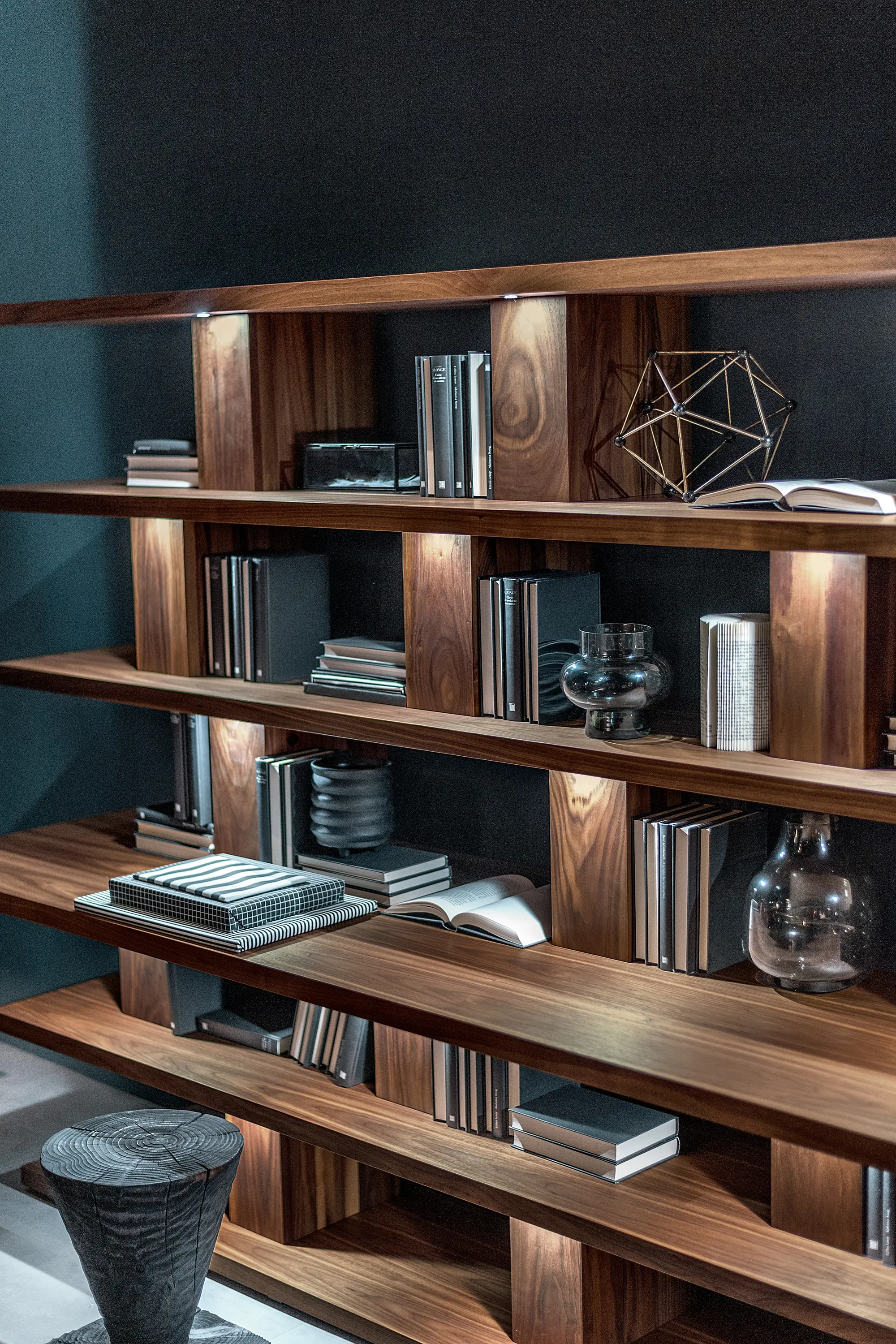 Riva 1920 - Bookshelf