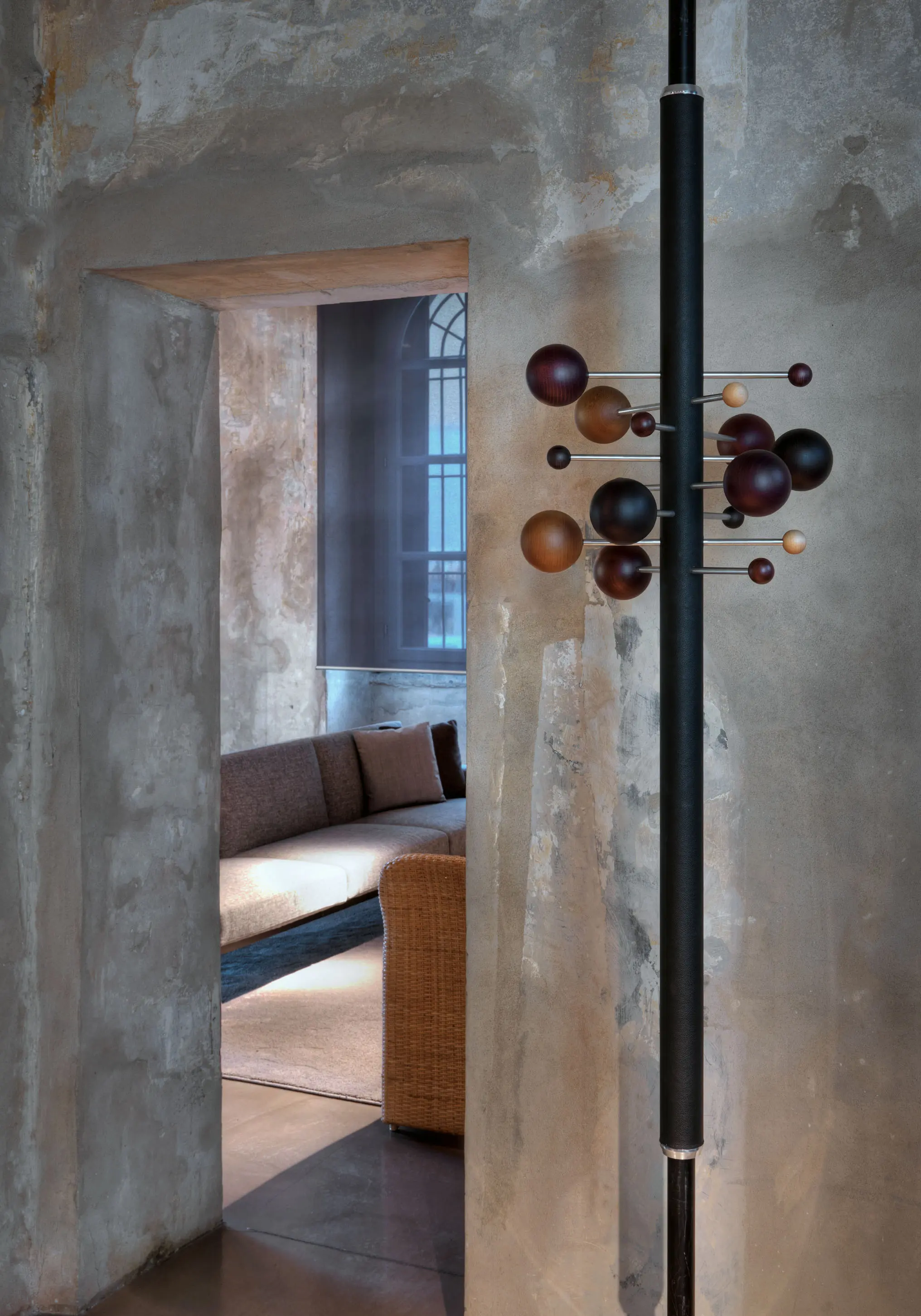 Tecno - AT16 Column coat stand