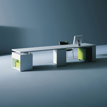 Display product Graphis from manufacturer Tecno