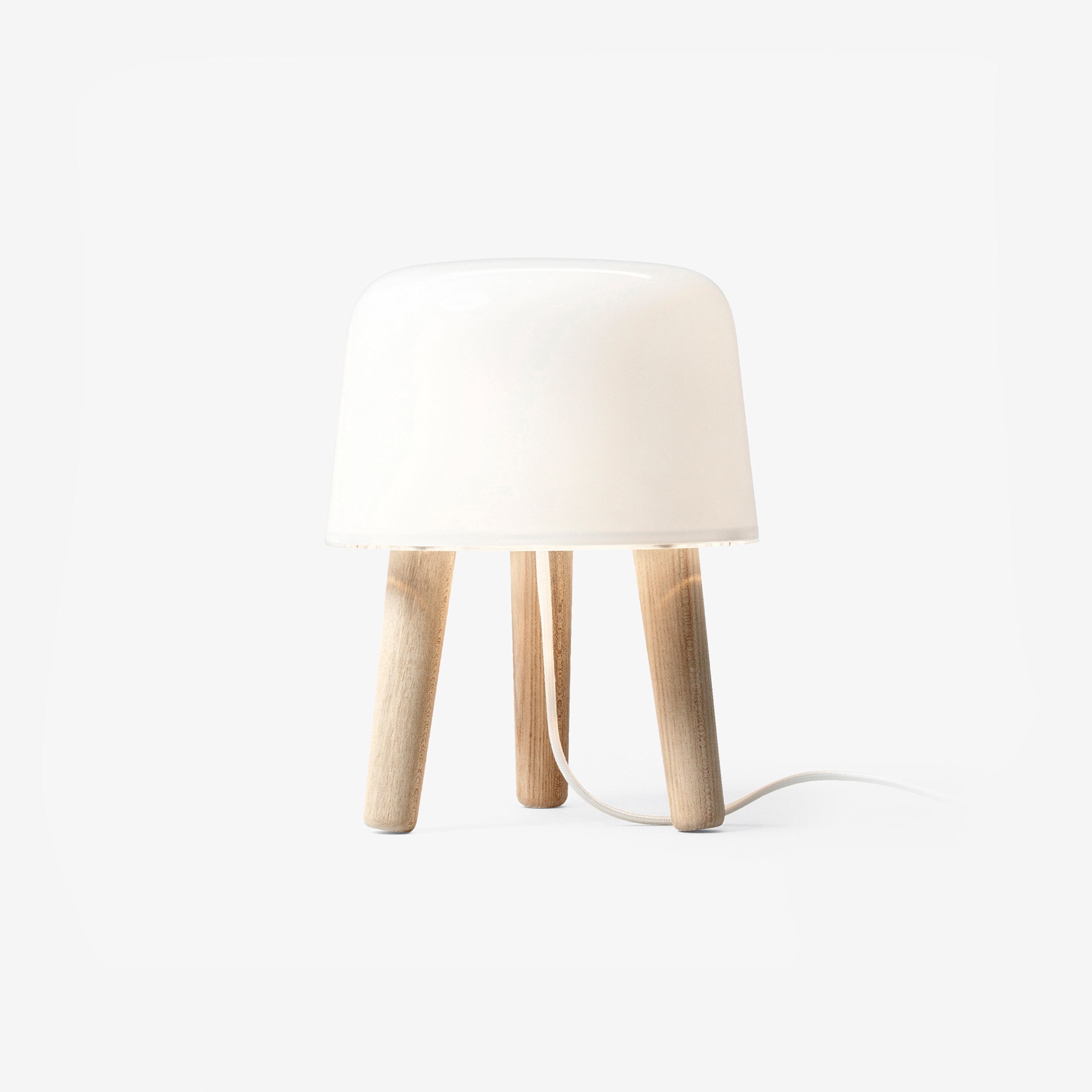 Display product Milk NA1 Natural Ash w. White Cord from manufacturer &TRADITION