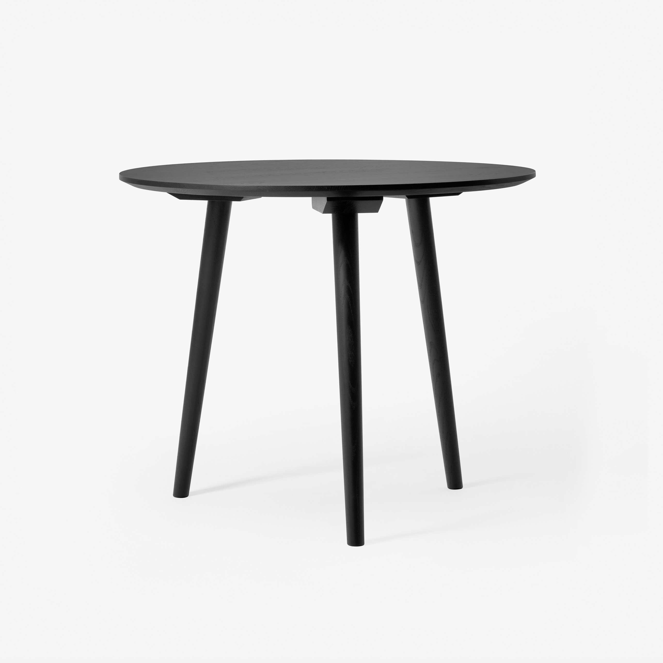 In Between SK3 Black Lacquered Oak