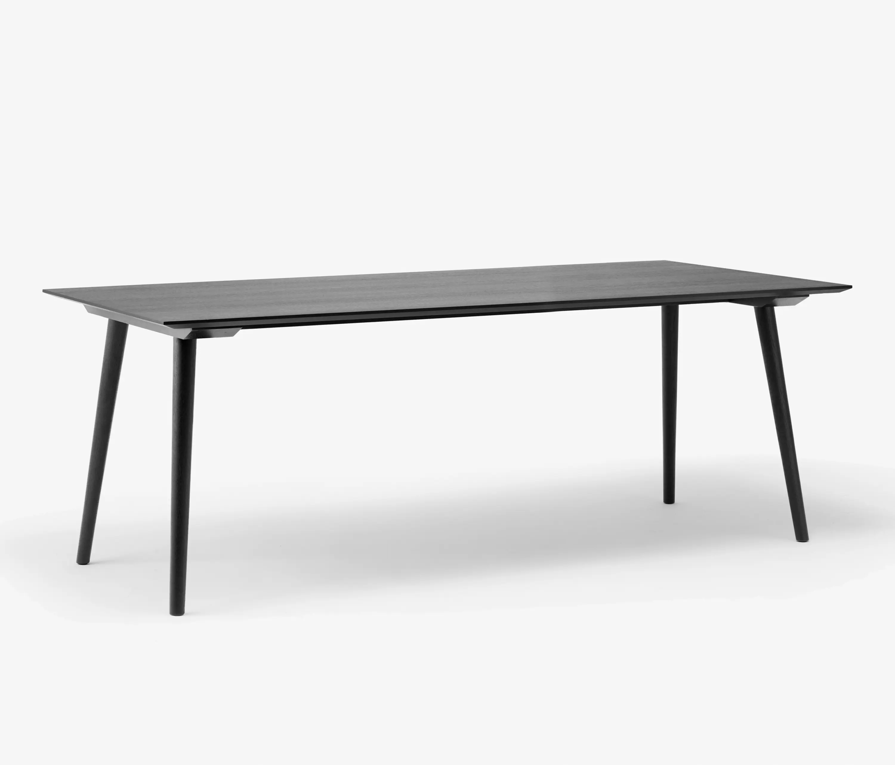 &TRADITION - In Between SK5 Black Lacquered Oak