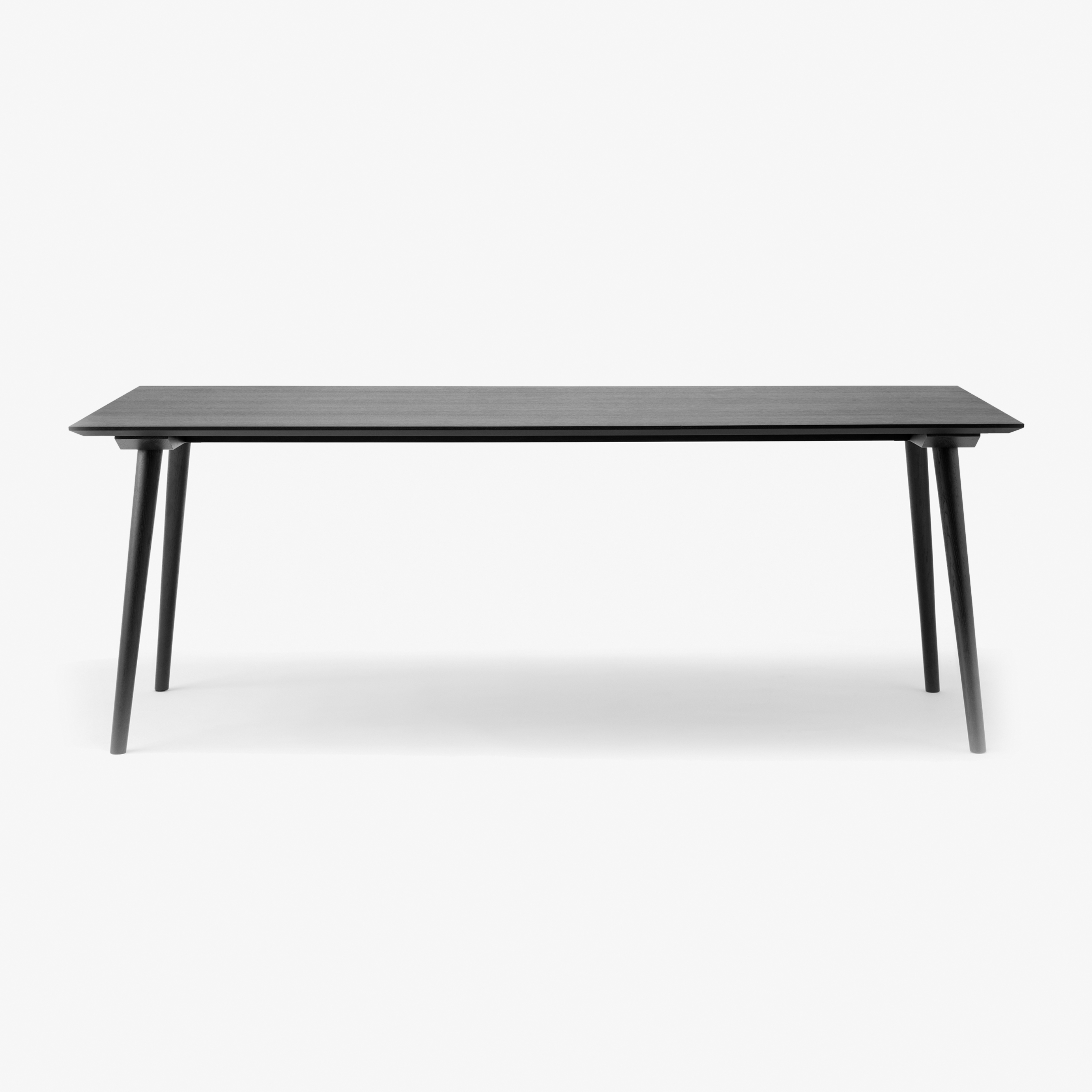 Display product In Between SK5 Black Lacquered Oak from manufacturer &TRADITION