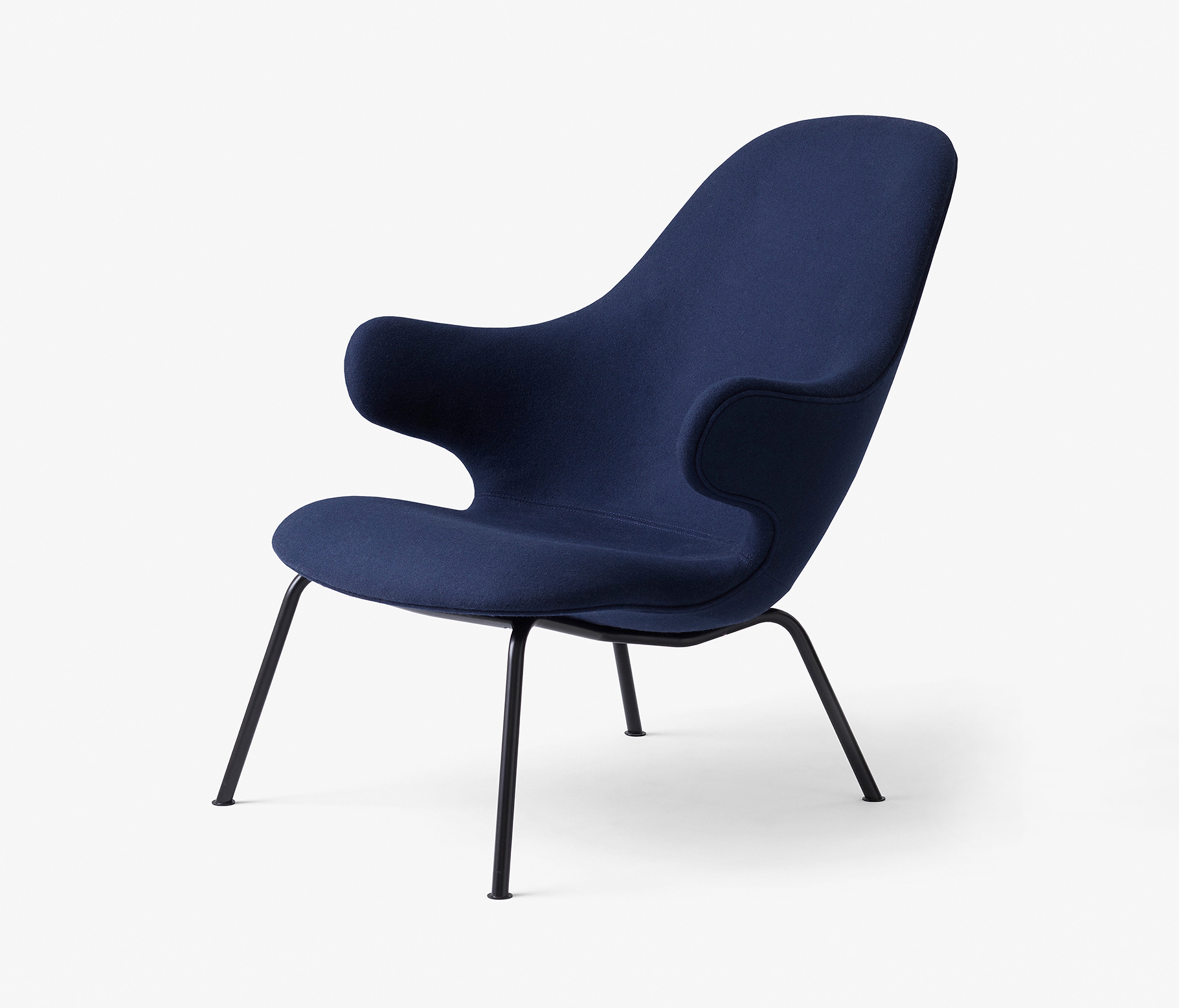 Vertoon produk Catch Lounge JH14 Black Powder Coating van vervaardiger &TRADITION