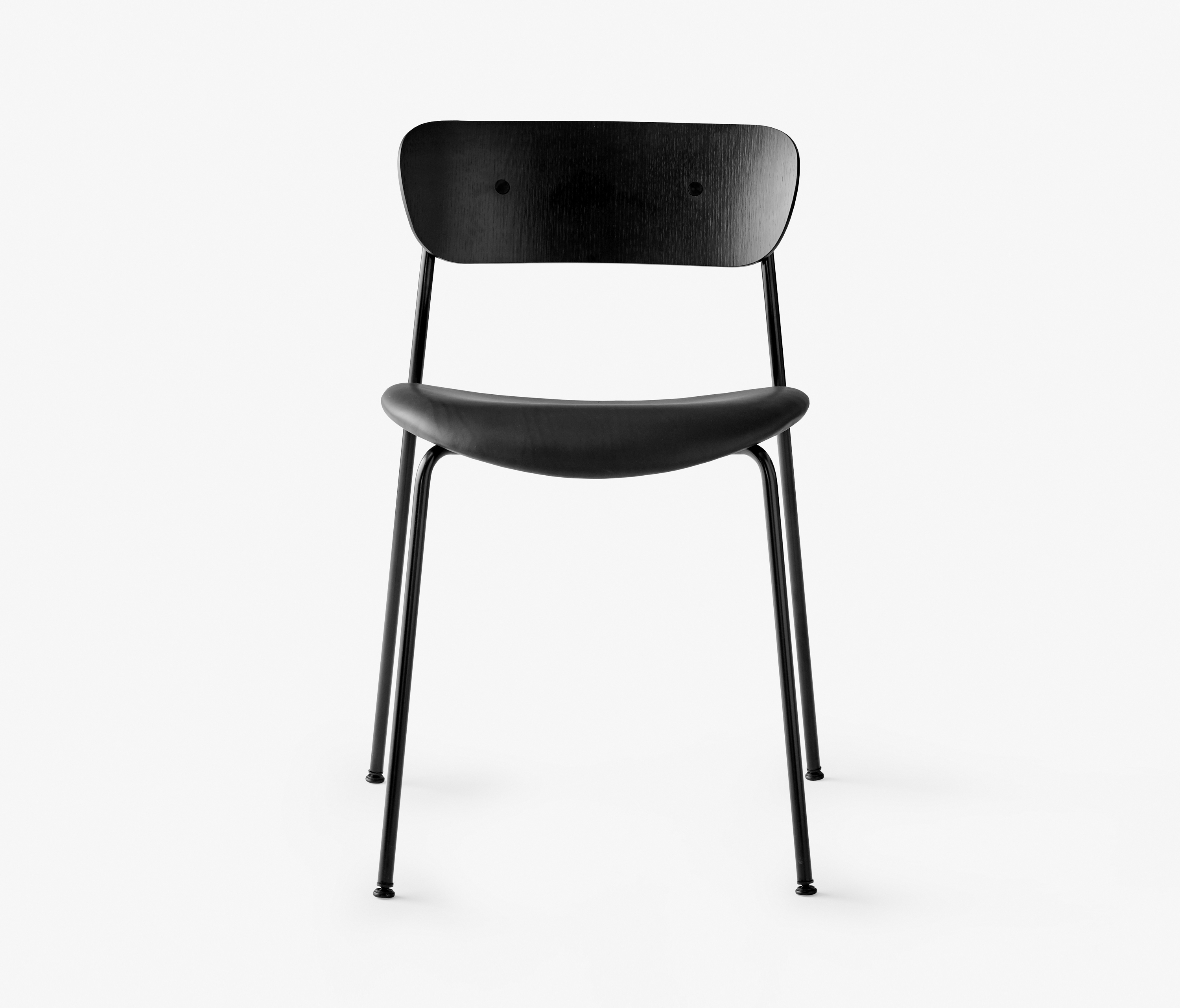 Afficher le produit Pavilion AV3 Noble Aniline Black Leather w. Black Lacquered Oak & Black base du fabricant &TRADITION