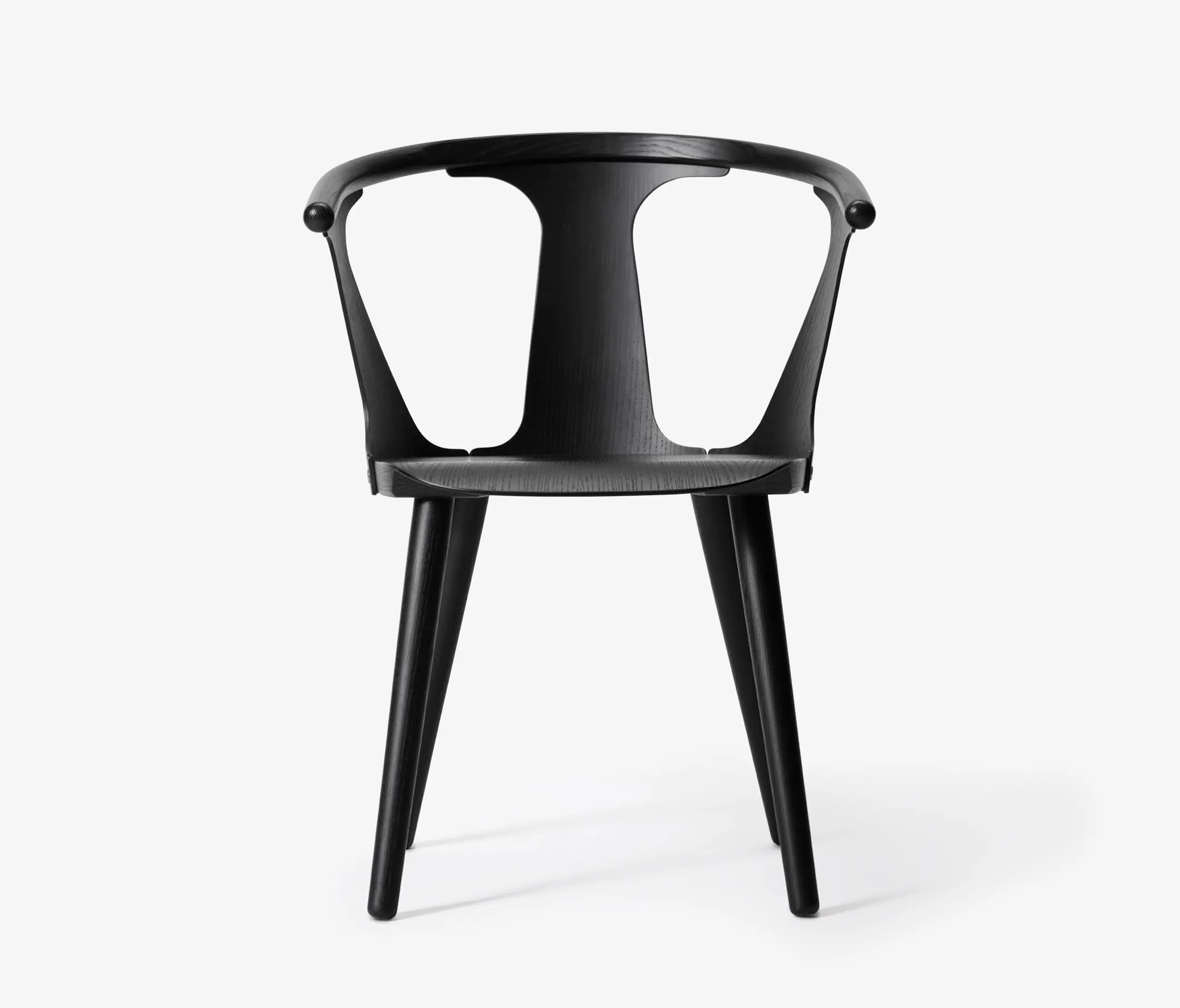 &TRADITION - In Between SK1 Black Lacquered Oak
