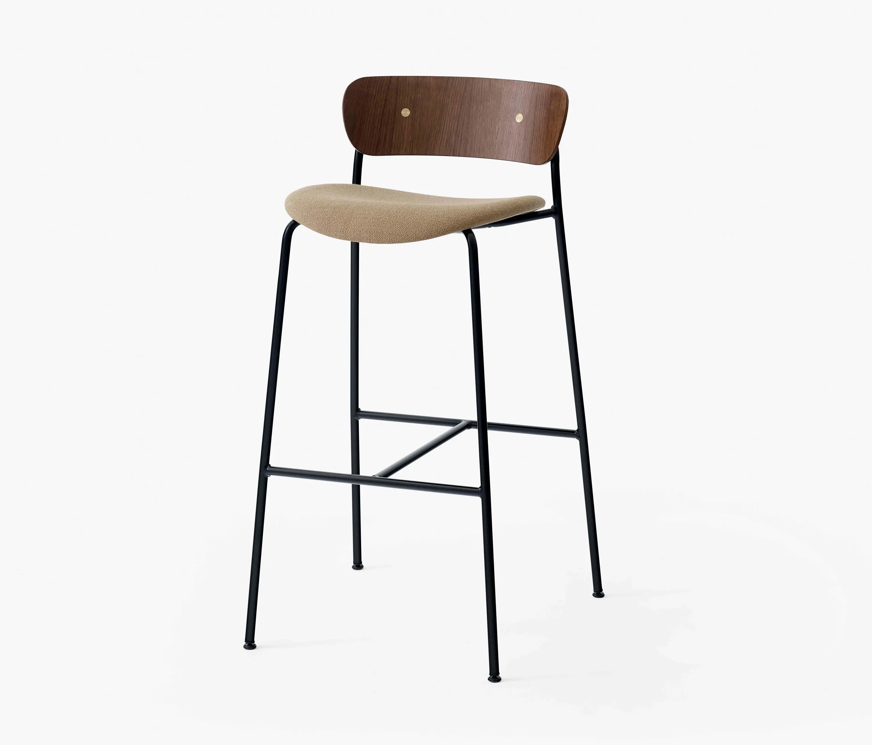&TRADITION - Pavilion AV10 Lacquered Walnut w. Vidar 333, Black base & brass fittings