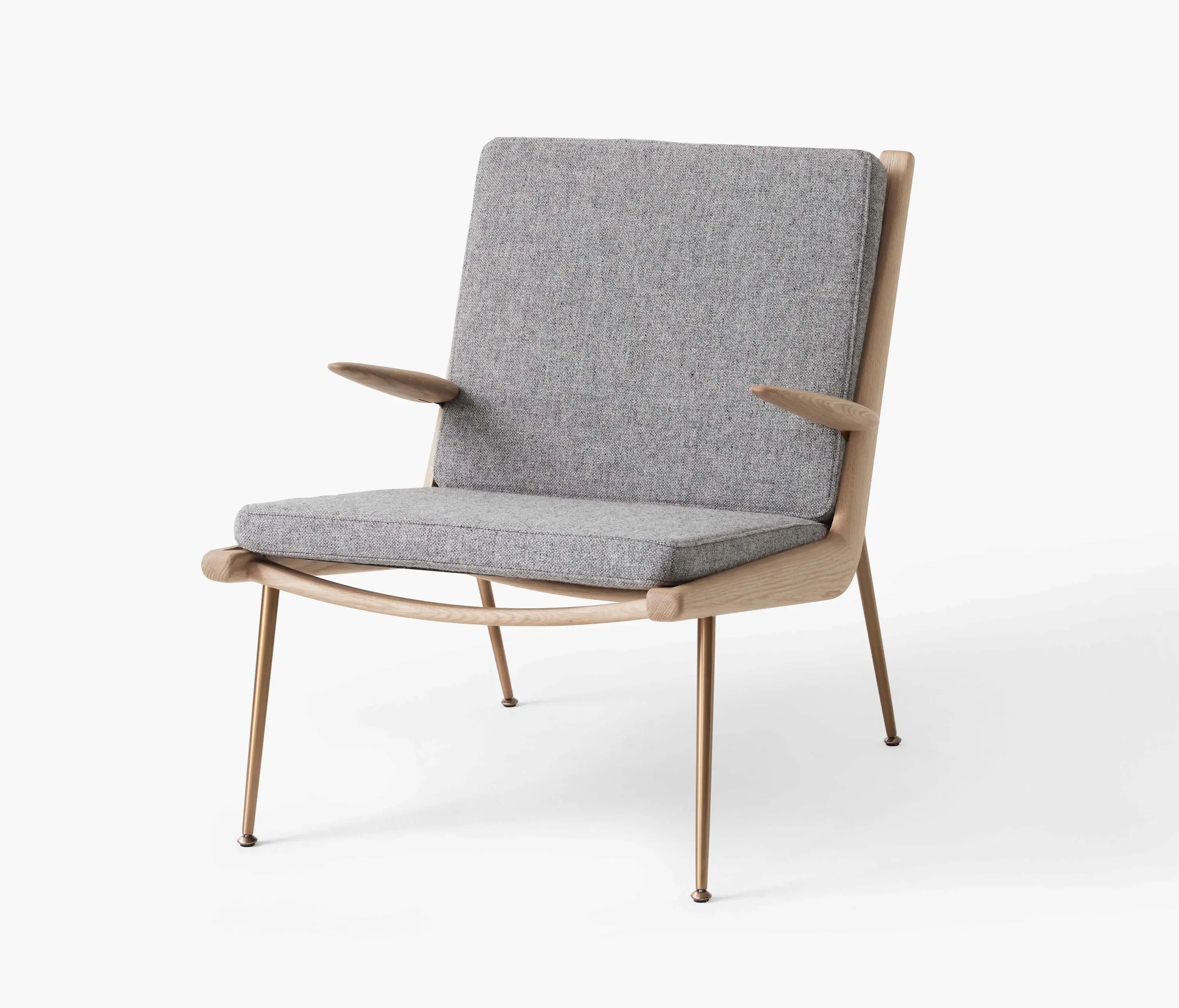 &TRADITION - Boomerang HM2 Hallingdal 130 w. Oiled Oak & Brass base