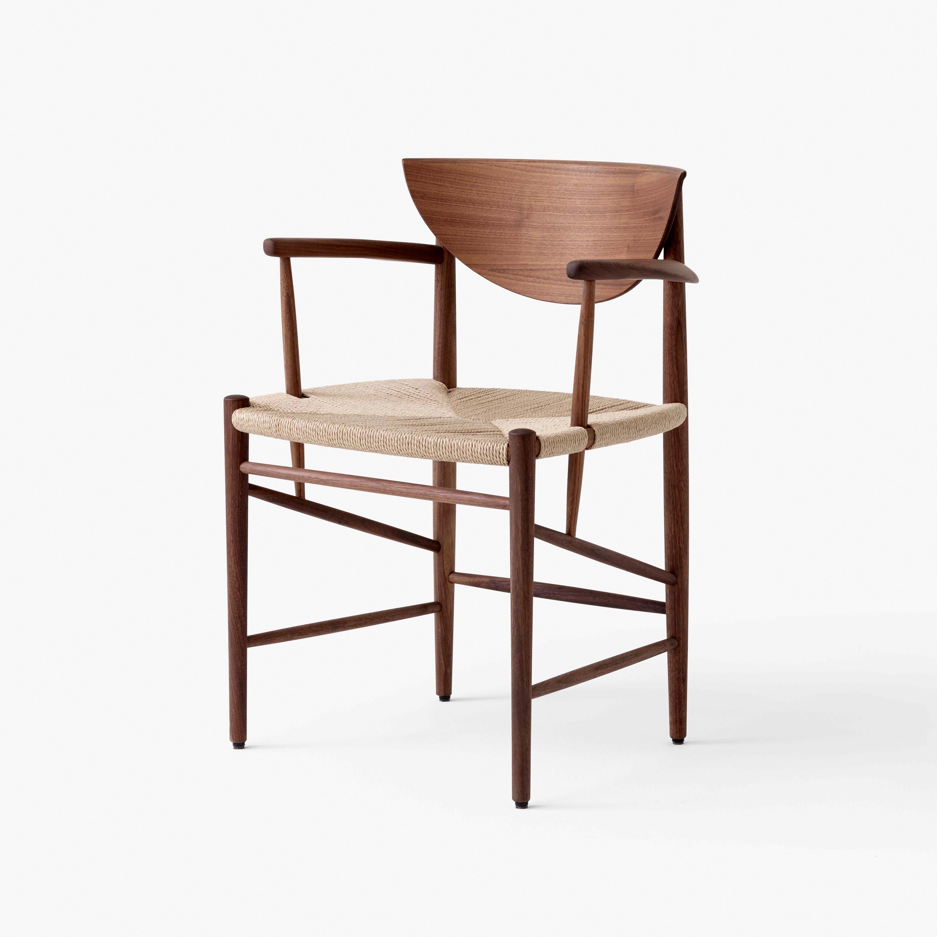 Drawn HM4 Oiled Walnut