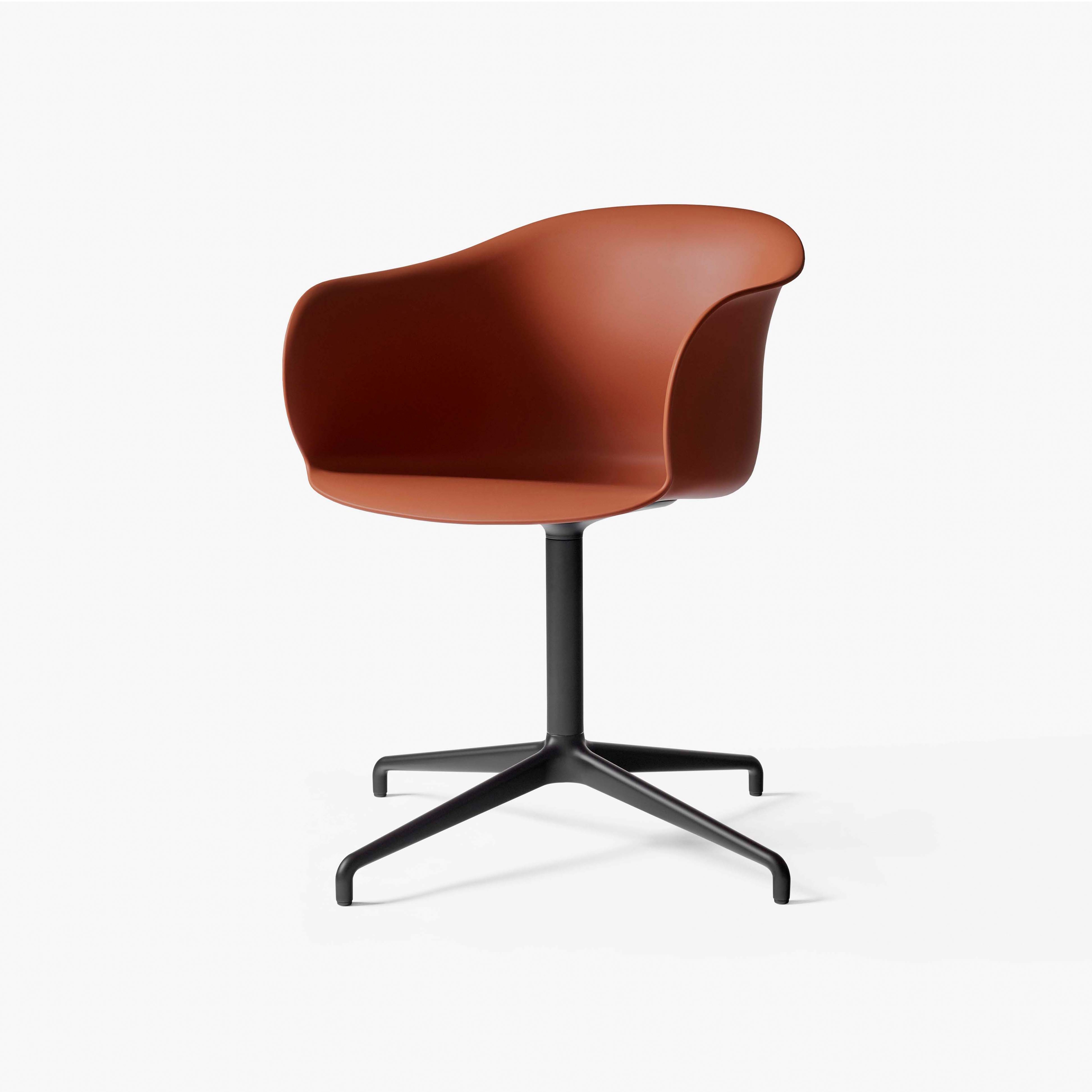 Mostra il prodotto Elefy JH34 Black w. Copper Brown del produttore &TRADITION