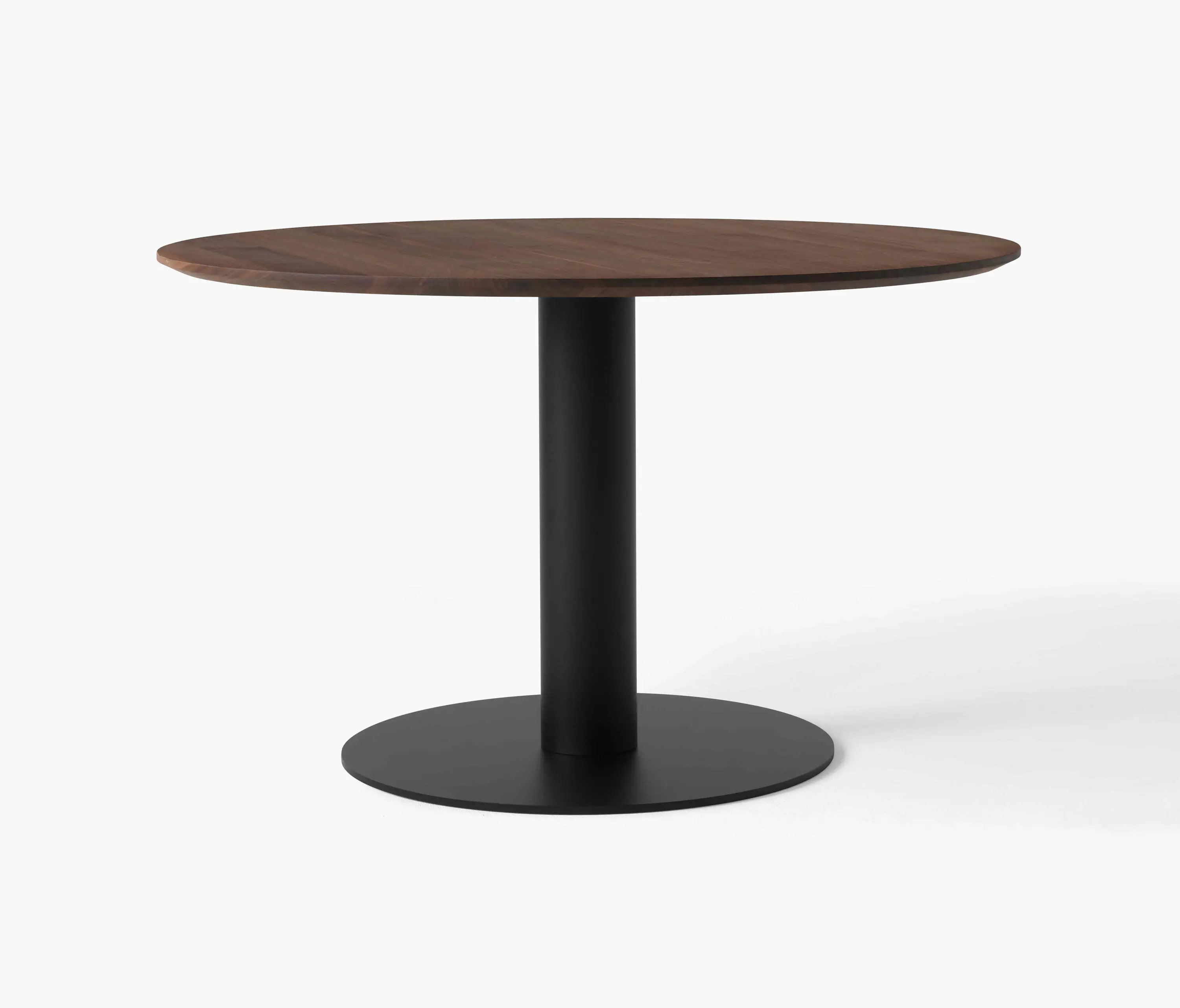 &TRADITION - In Between SK12 Oiled Walnut w. Black base