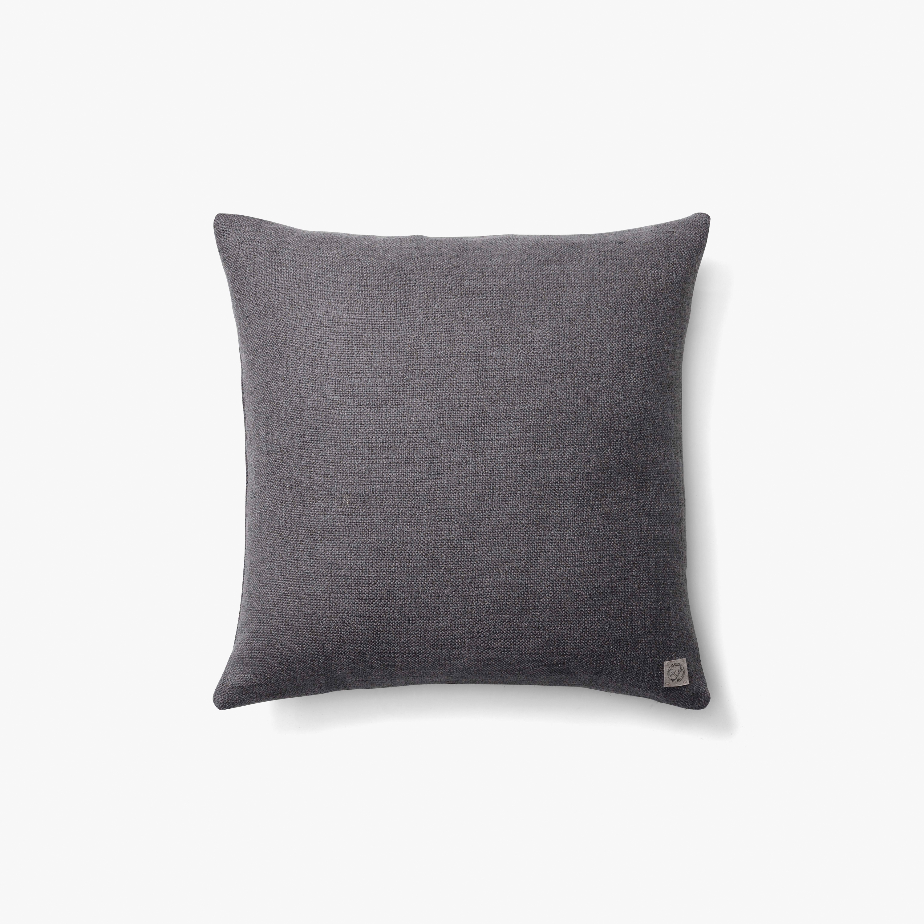 &Tradition Collect | Heavy Linen Cushion SC28 Slate