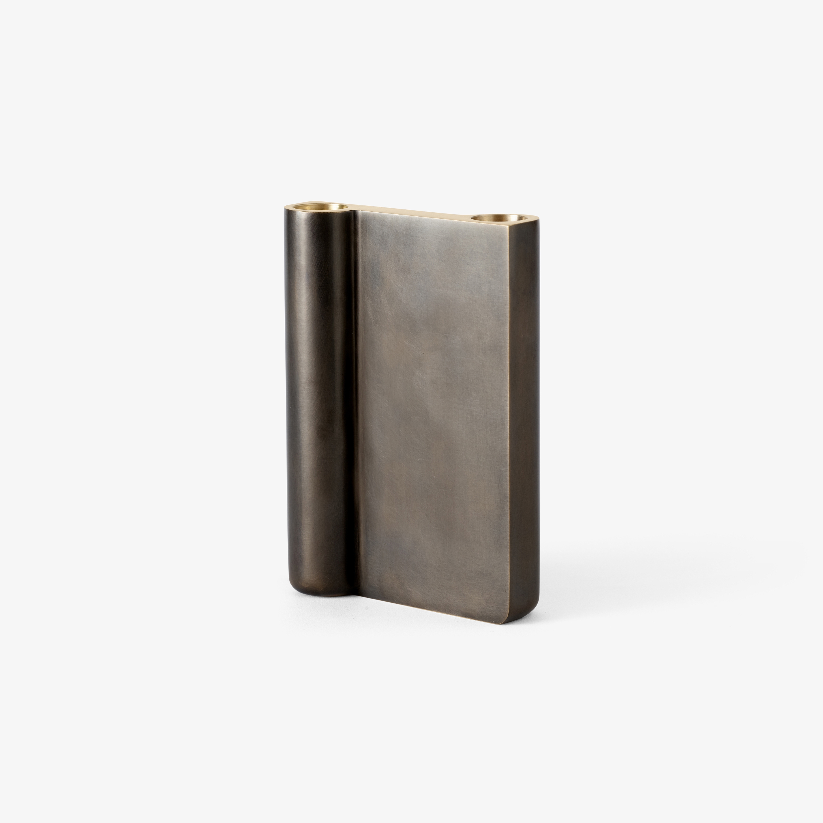 Mostrar el producto &Tradition Collect | Candleholder SC41 Bronzed Brass del fabricante &TRADITION
