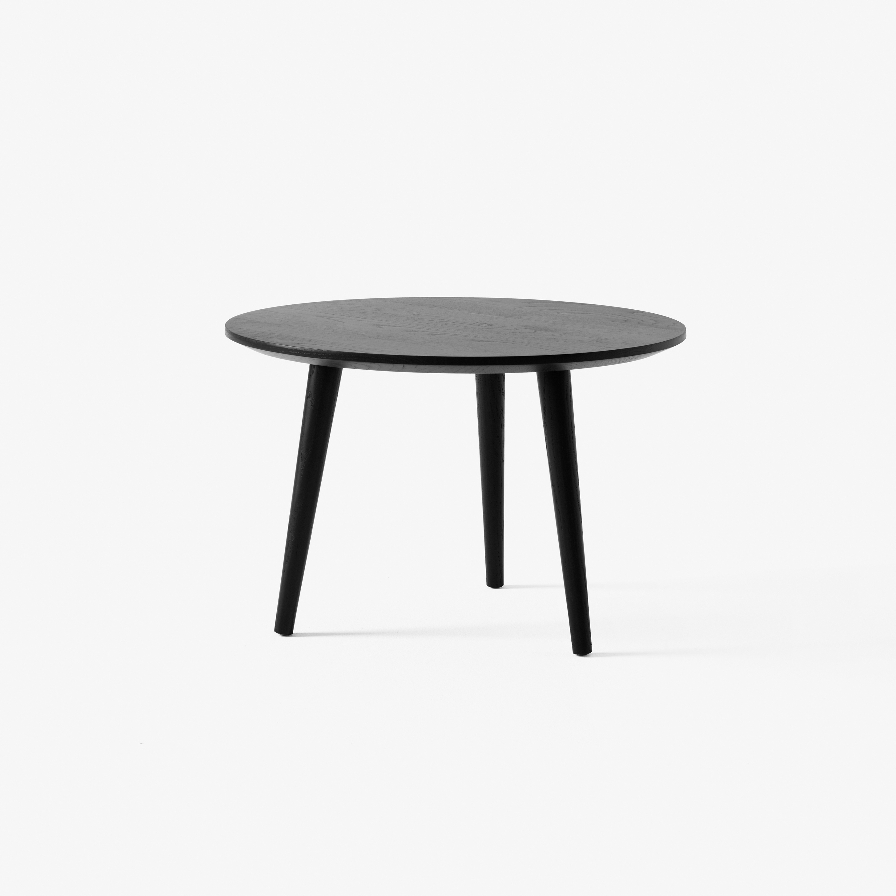 In Between SK14 Black Lacquered Oak