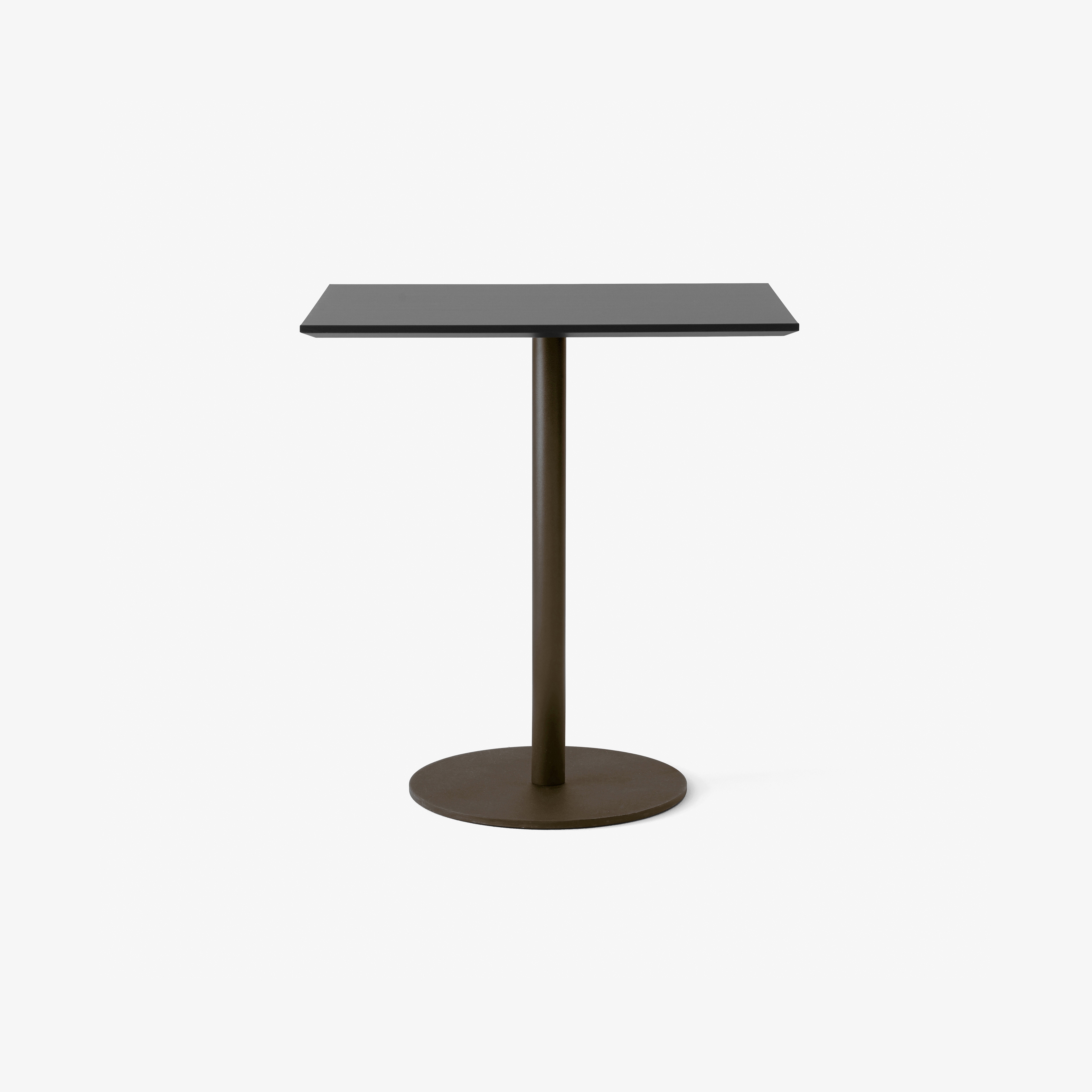 In Between SK16 Black Fenix Laminate w. Bronzed base