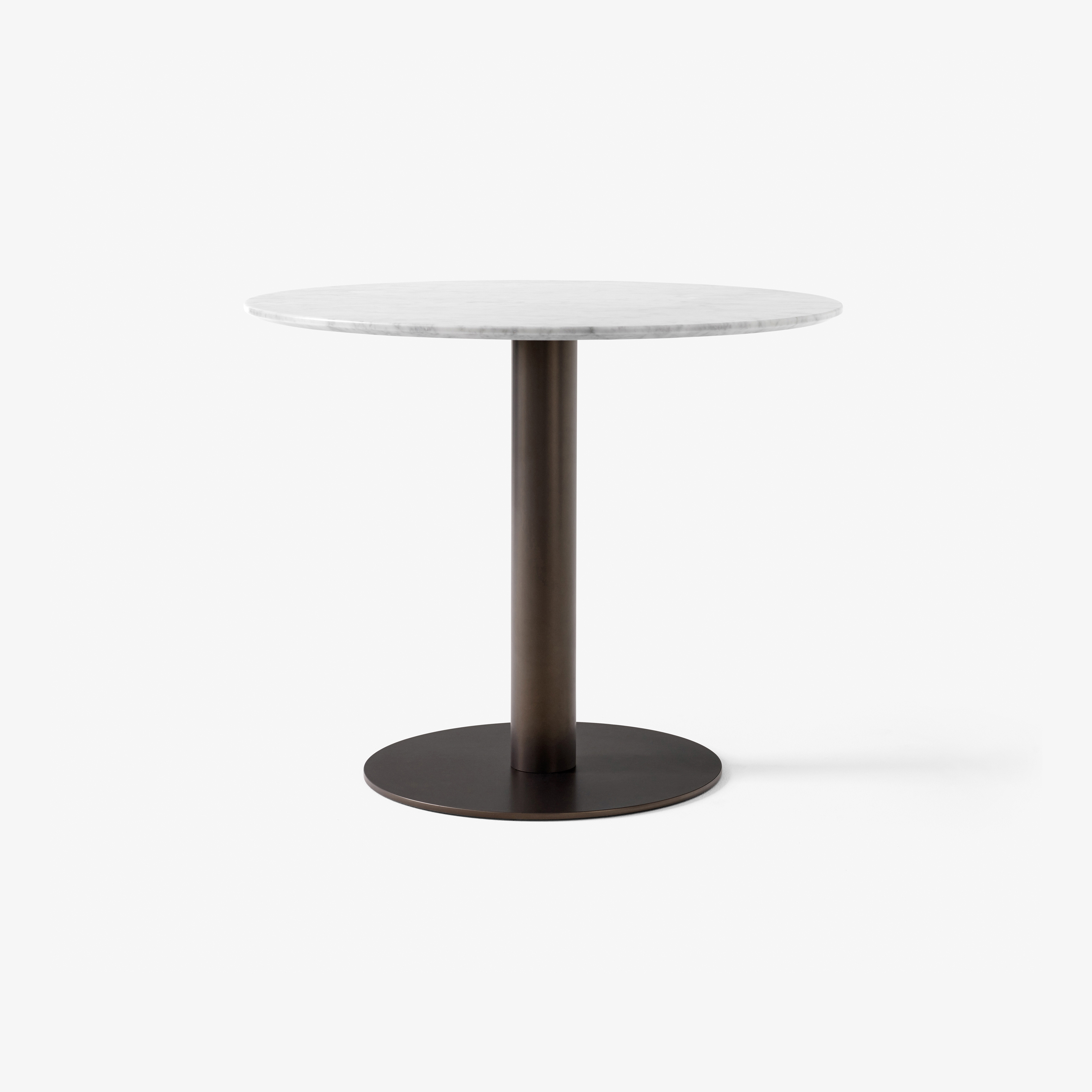 In Between SK18 Bianco Carrara w. Bronzed base
