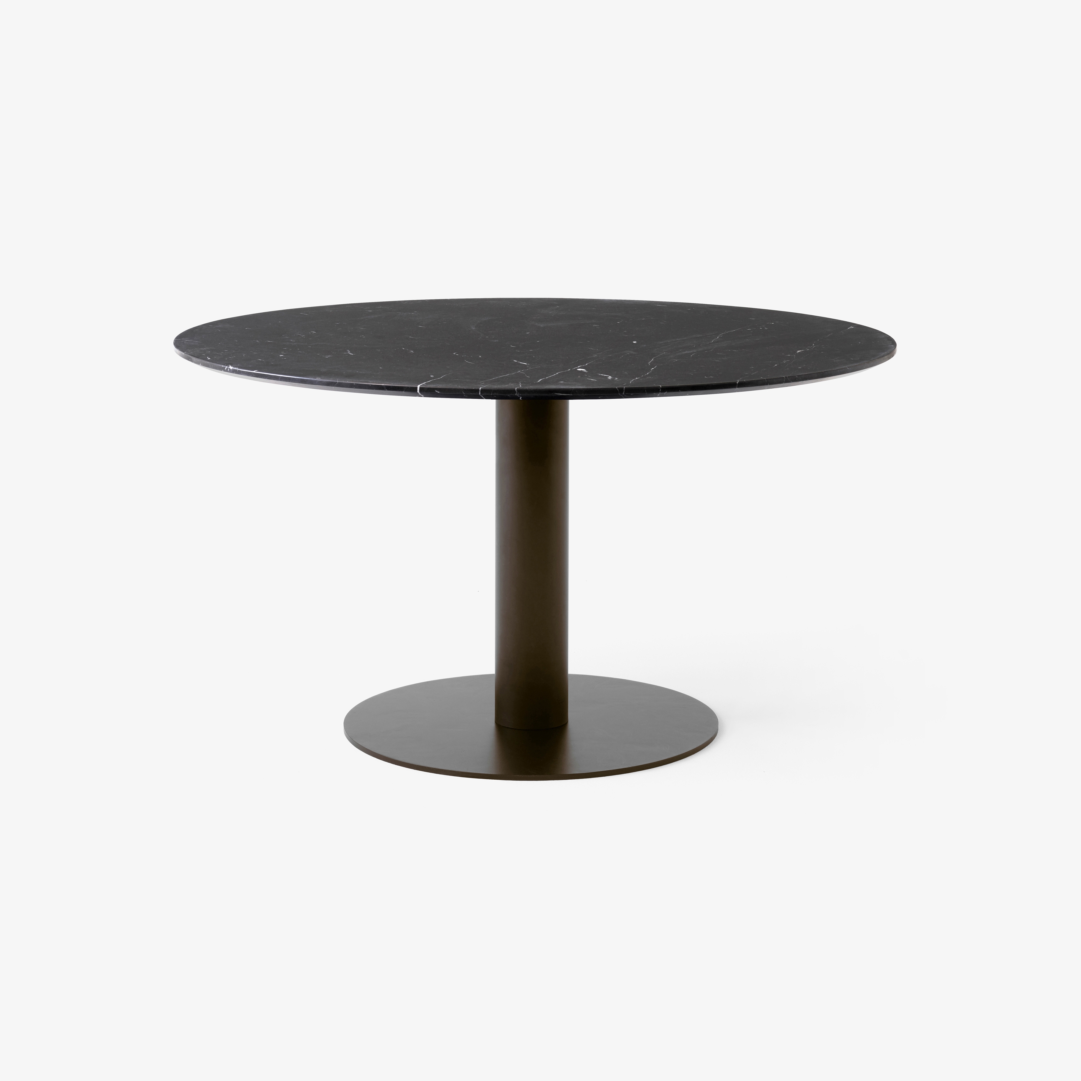 Afficher le produit In Between SK20 Nero Marquina w. Bronzed base du fabricant &TRADITION