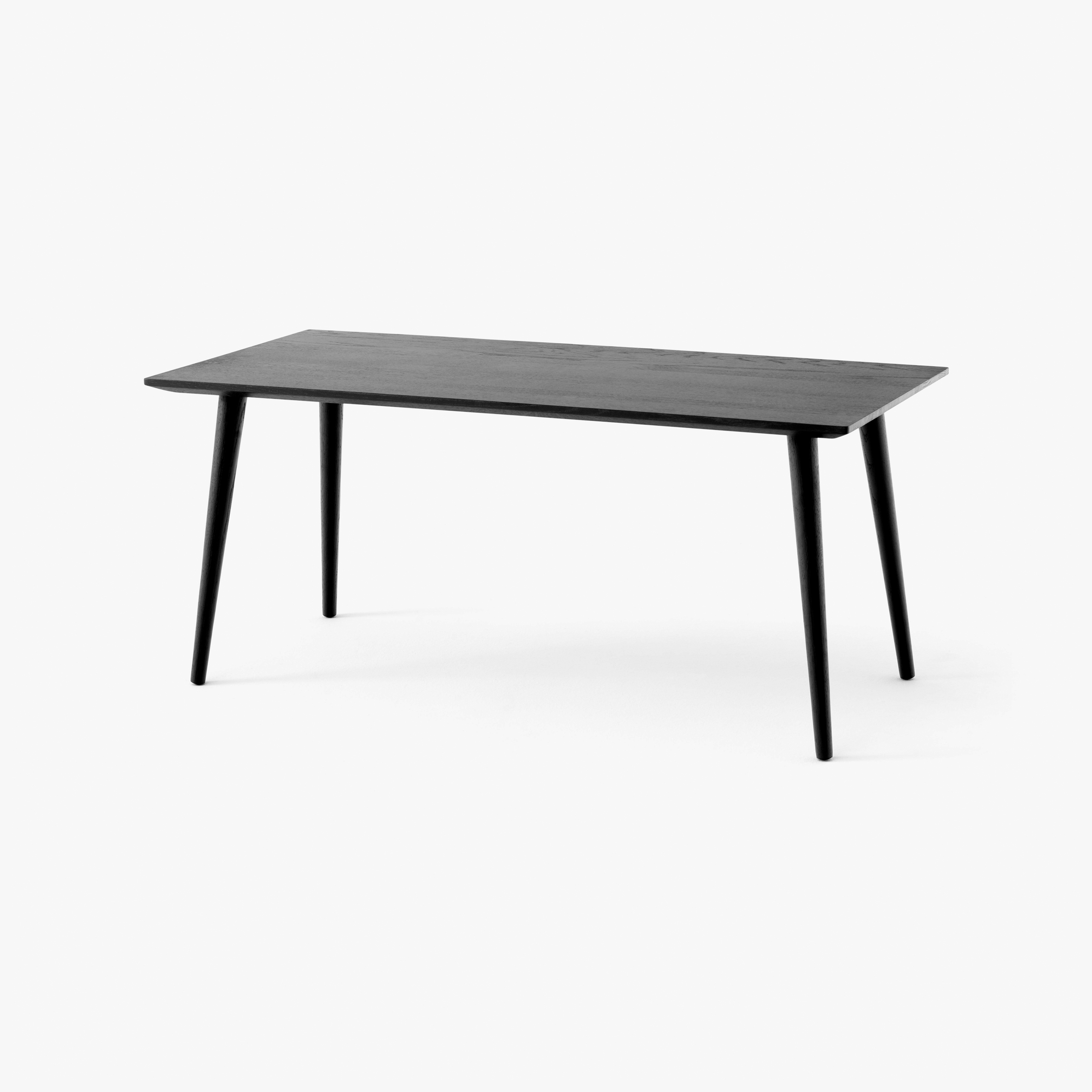 Mostra il prodotto In Between SK23 Black Lacquered Oak del produttore &TRADITION