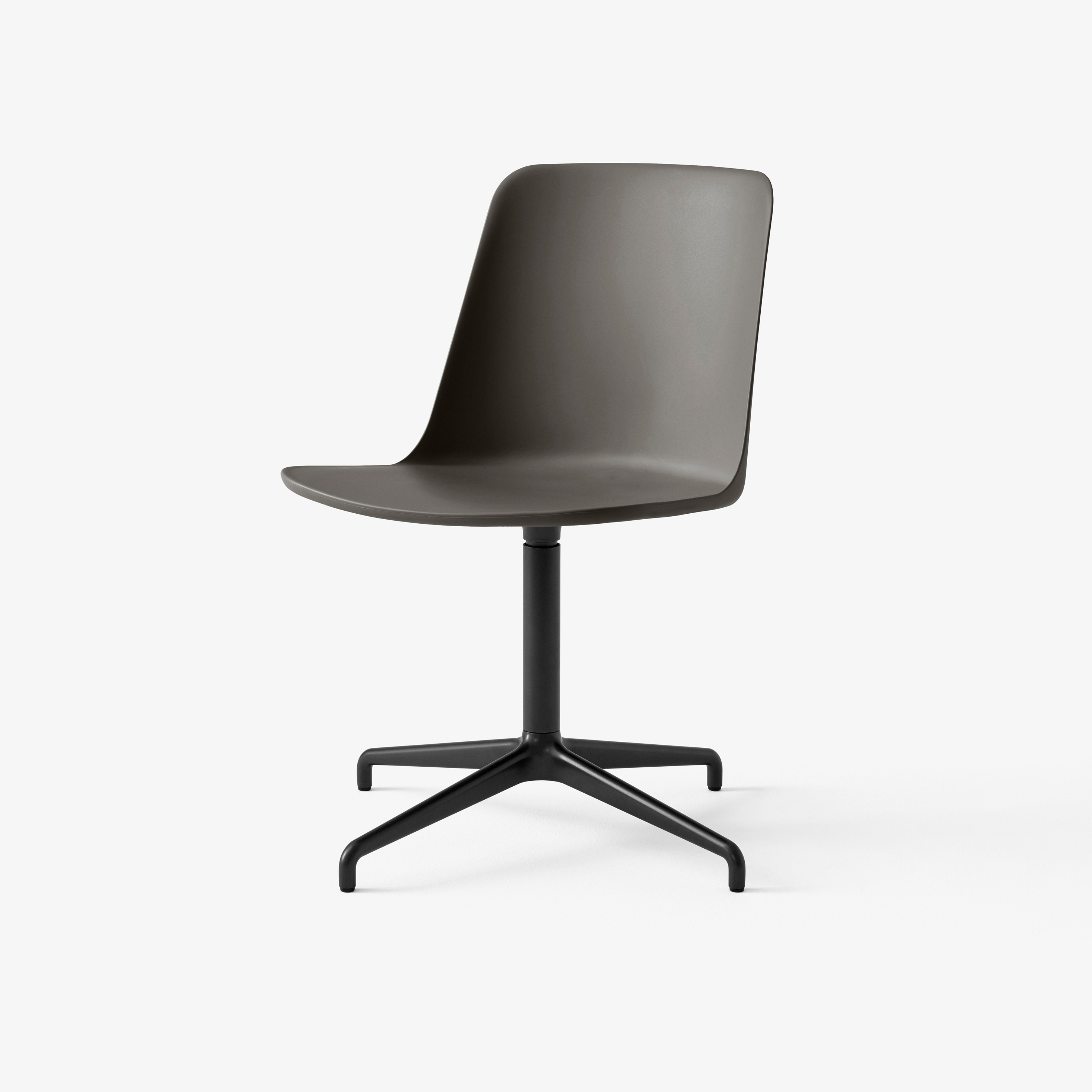 Vertoon produk Rely HW11 & HW16 Bronzed w. Stone Grey van vervaardiger &TRADITION