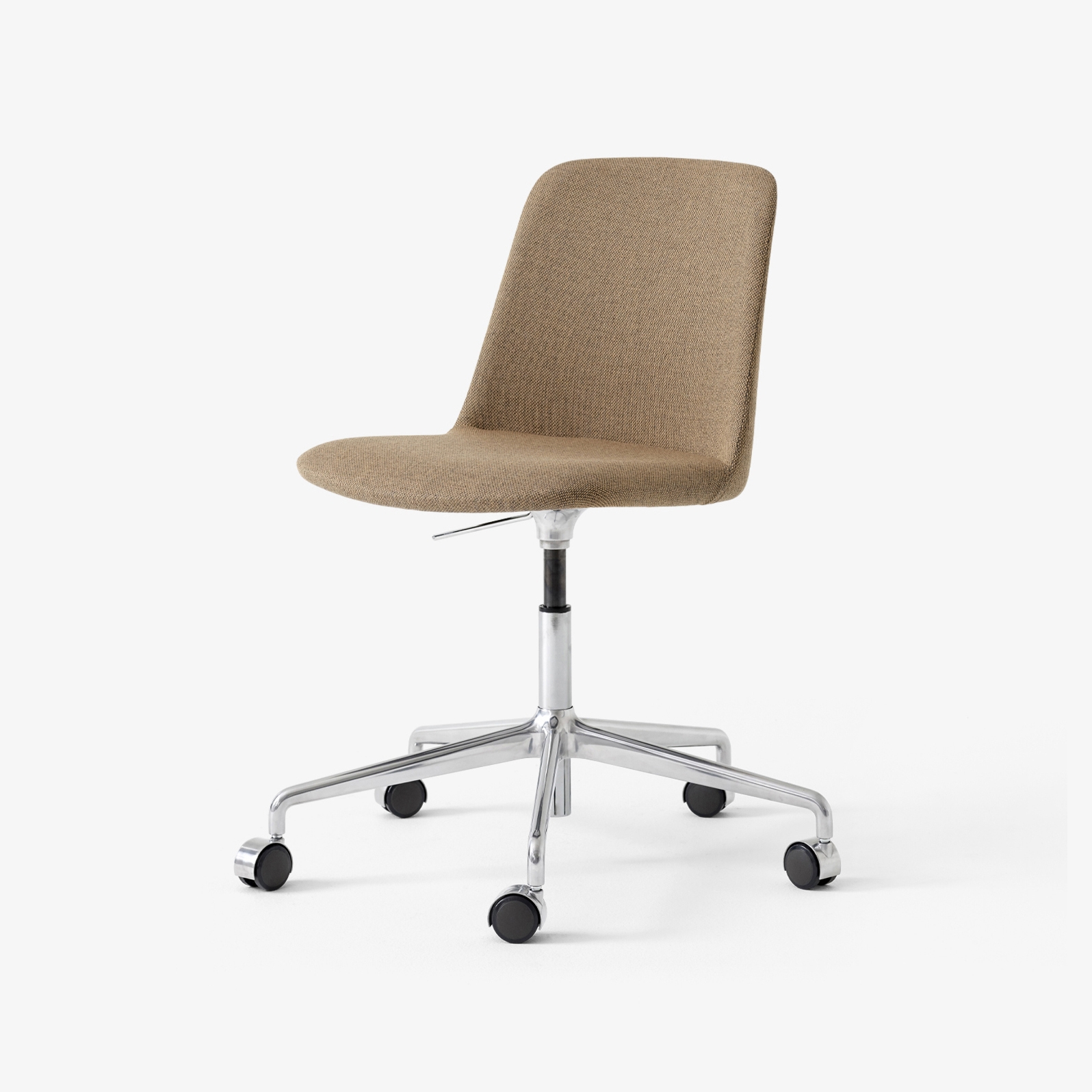 Vertoon produk Rely HW30 Polished Aluminium w. Wool 458 van vervaardiger &TRADITION