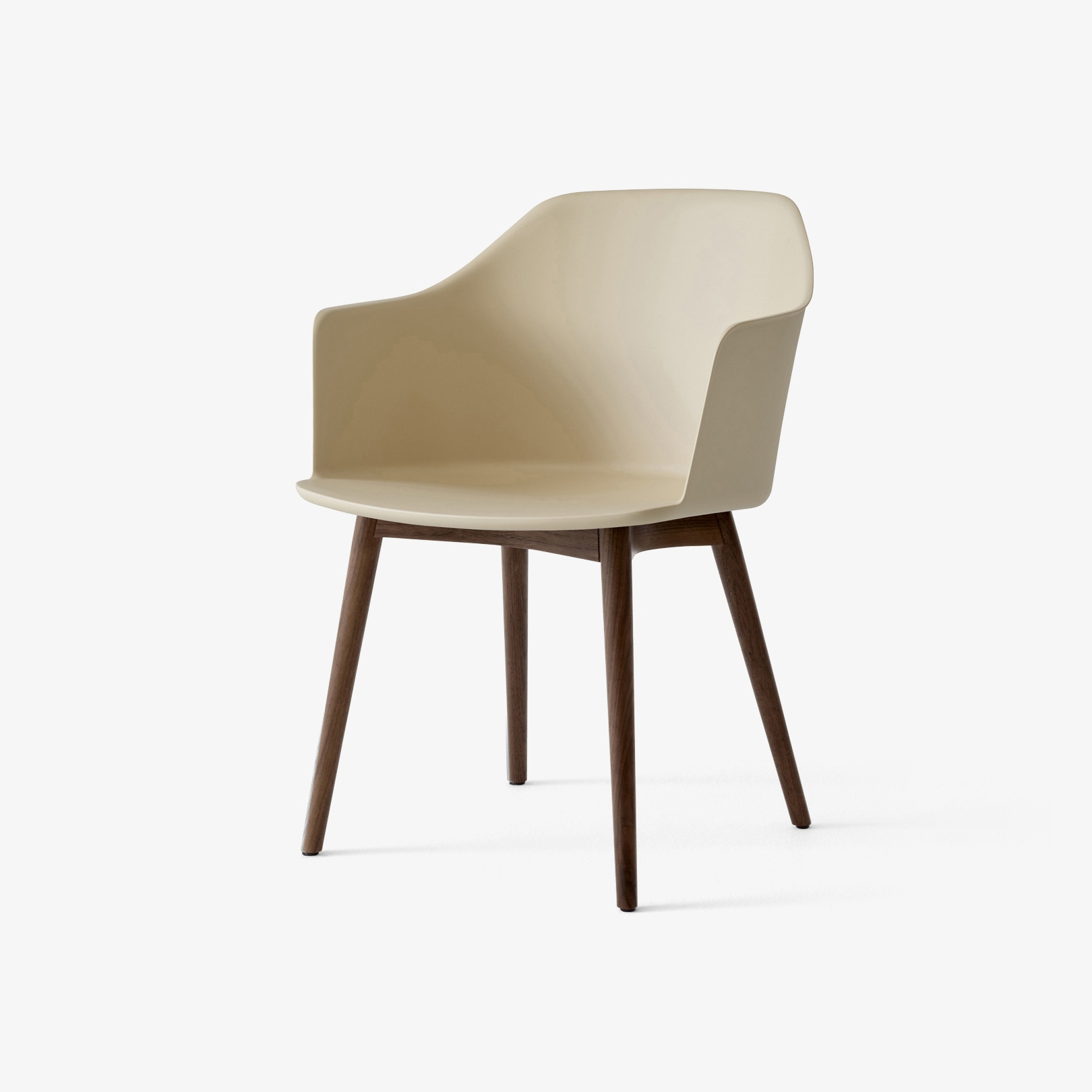 Mostra il prodotto Rely HW76 Beige Sand w. Walnut base del produttore &TRADITION