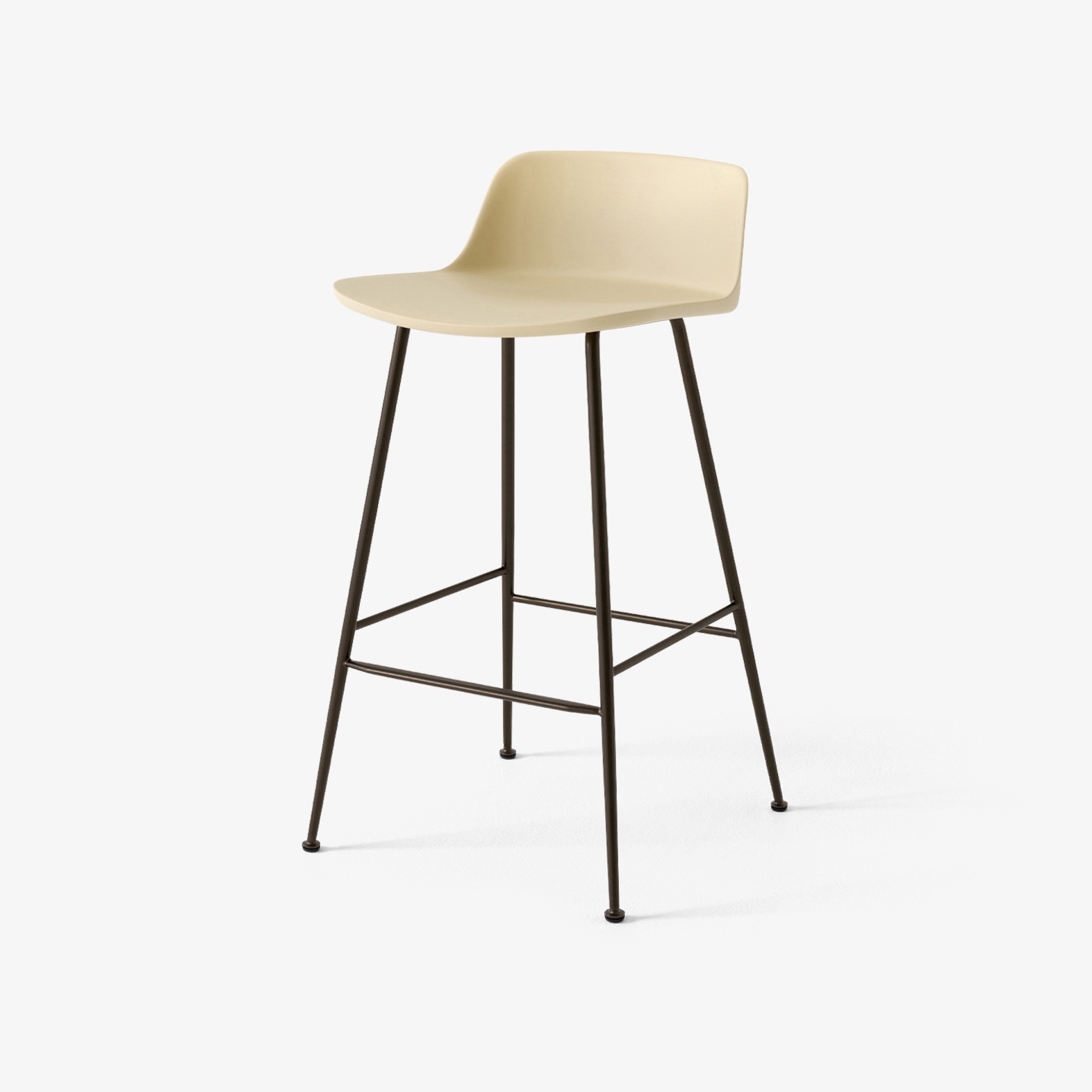 Vertoon produk Rely HW81 Beige Sand w. Bronzed base van vervaardiger &TRADITION