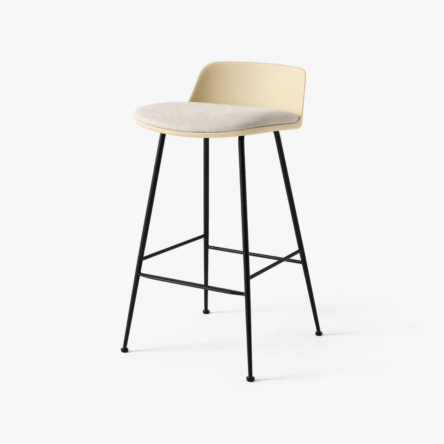 Display product Rely HW82 Beige Sand w. Linara 266 & Black base from manufacturer &TRADITION
