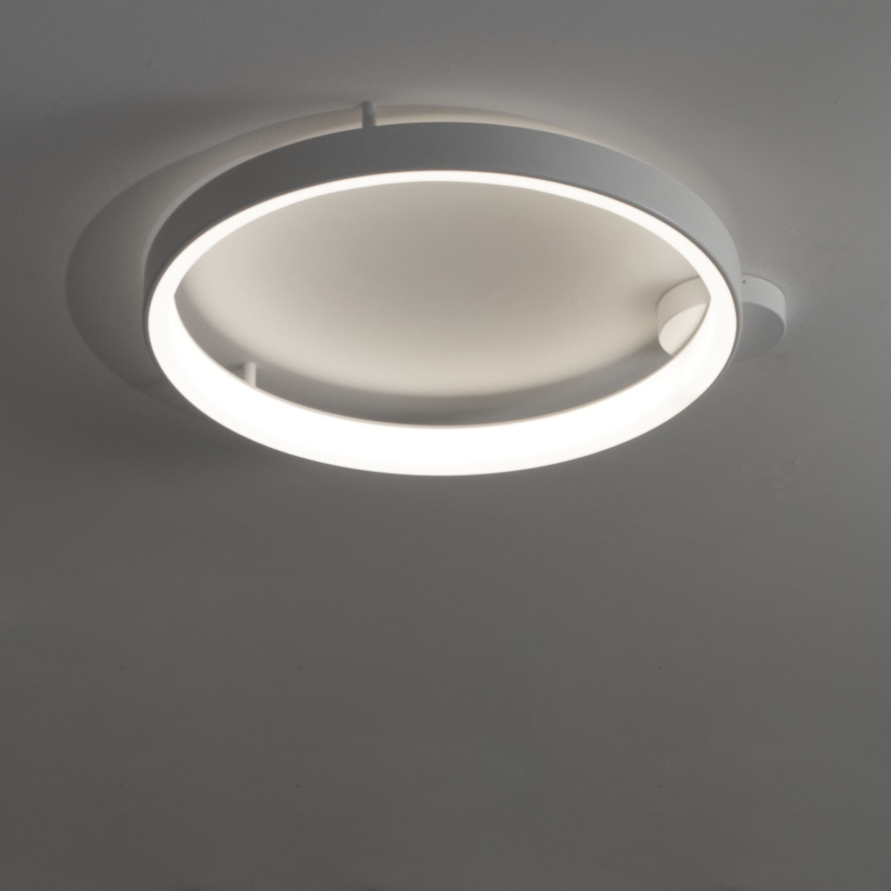 Mostra il prodotto Lunaop del produttore martinelli luce