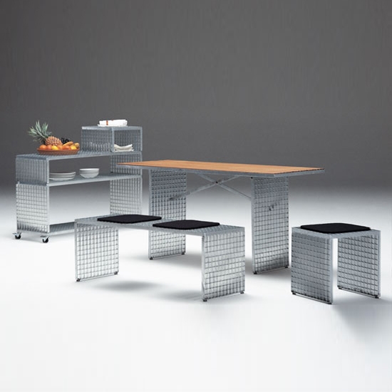 Display product Skwer from manufacturer Habit