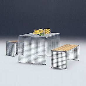Display product Skwer from manufacturer Habit