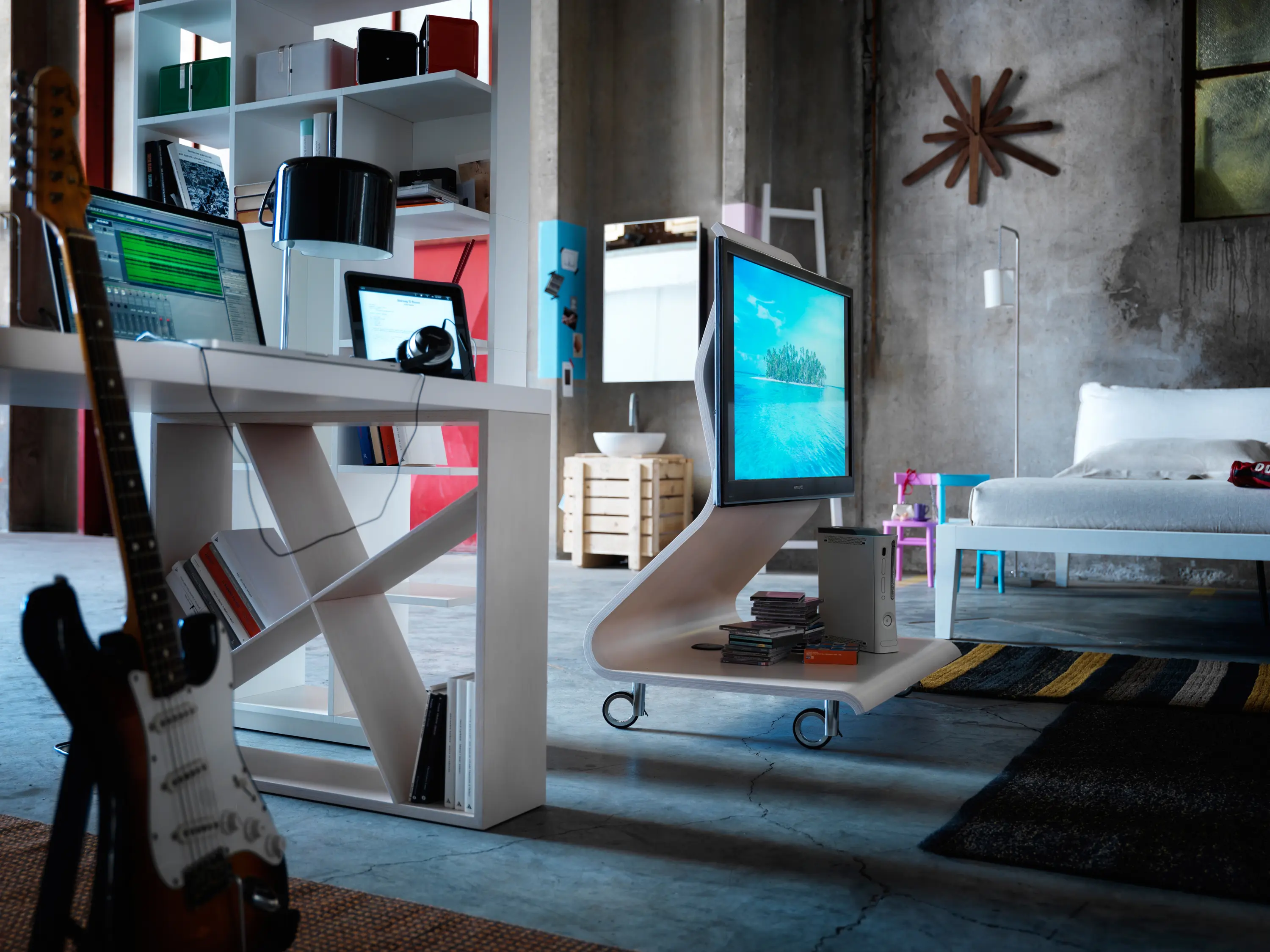 CASAMANIA & HORM - Cobra tv stand