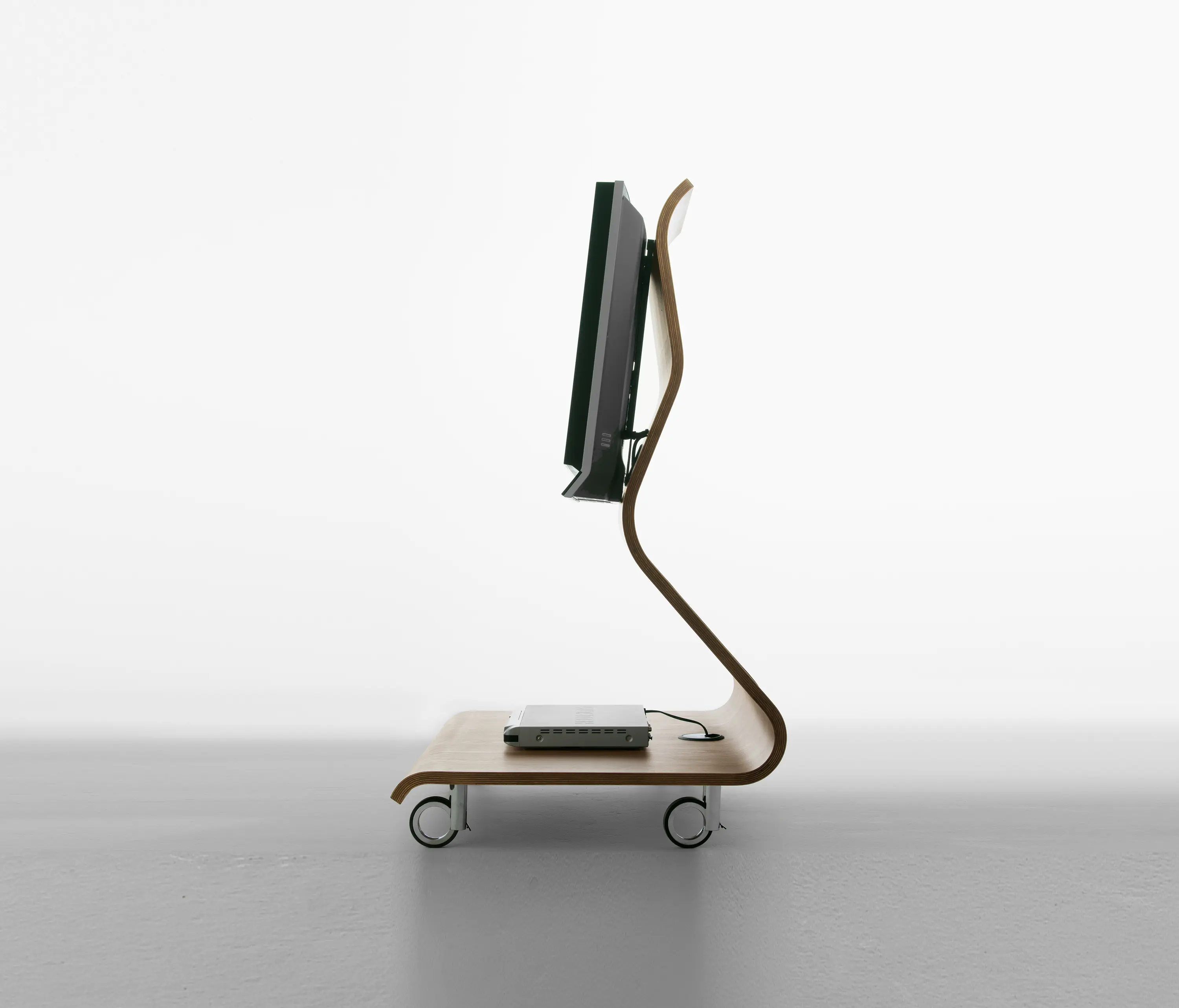 CASAMANIA & HORM - Cobra tv stand