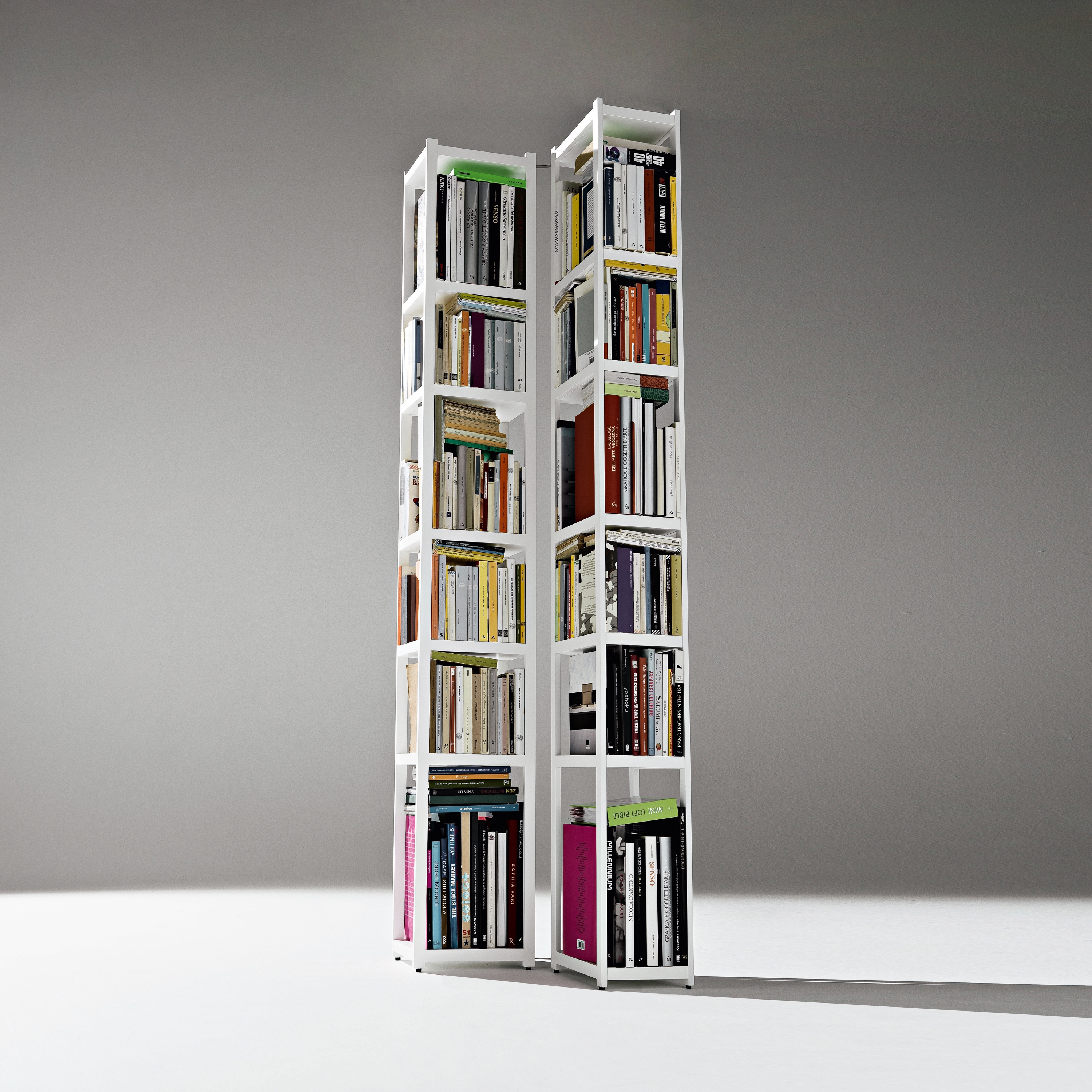 Afficher le produit Singles du fabricant CASAMANIA & HORM