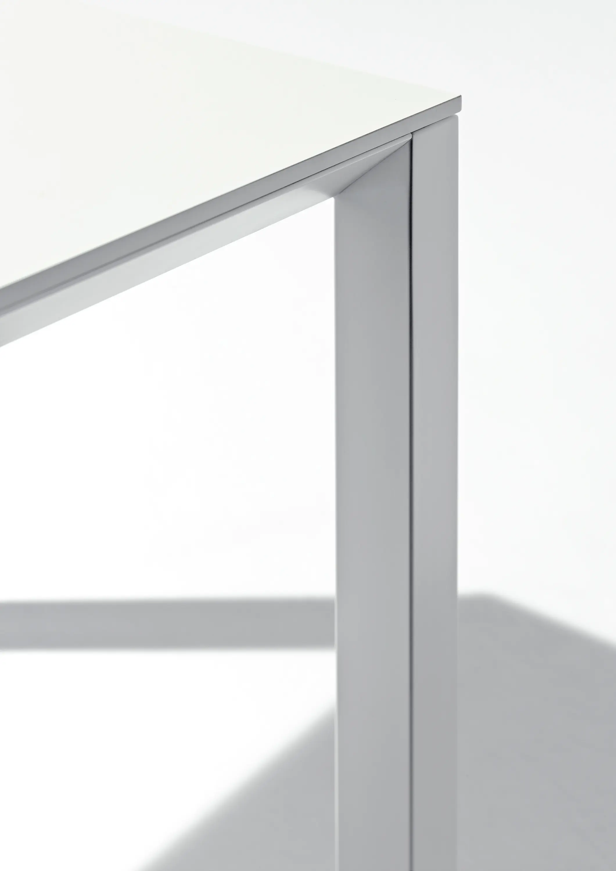 CASAMANIA & HORM - Lux table large