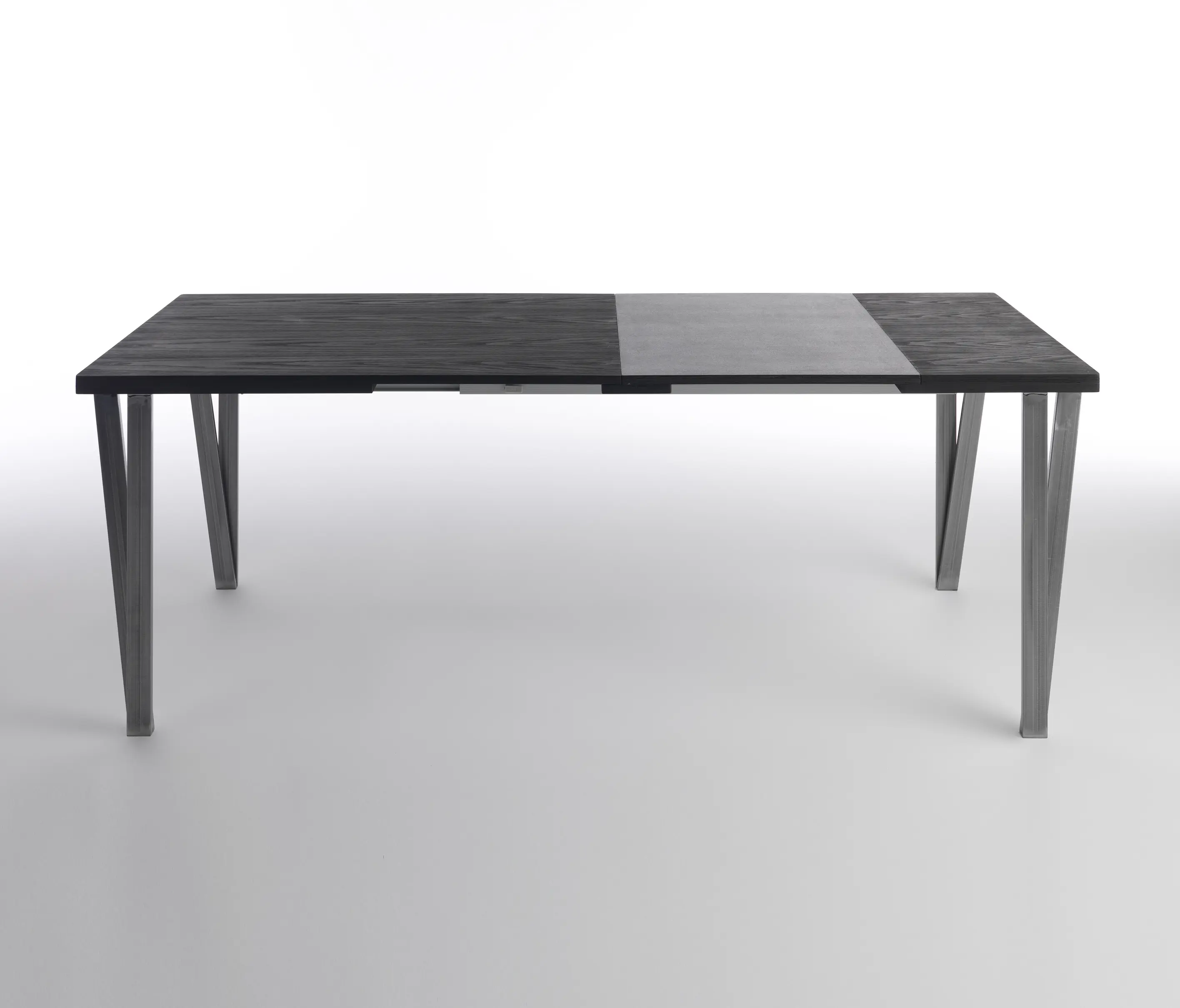CASAMANIA & HORM - Ma.Re table