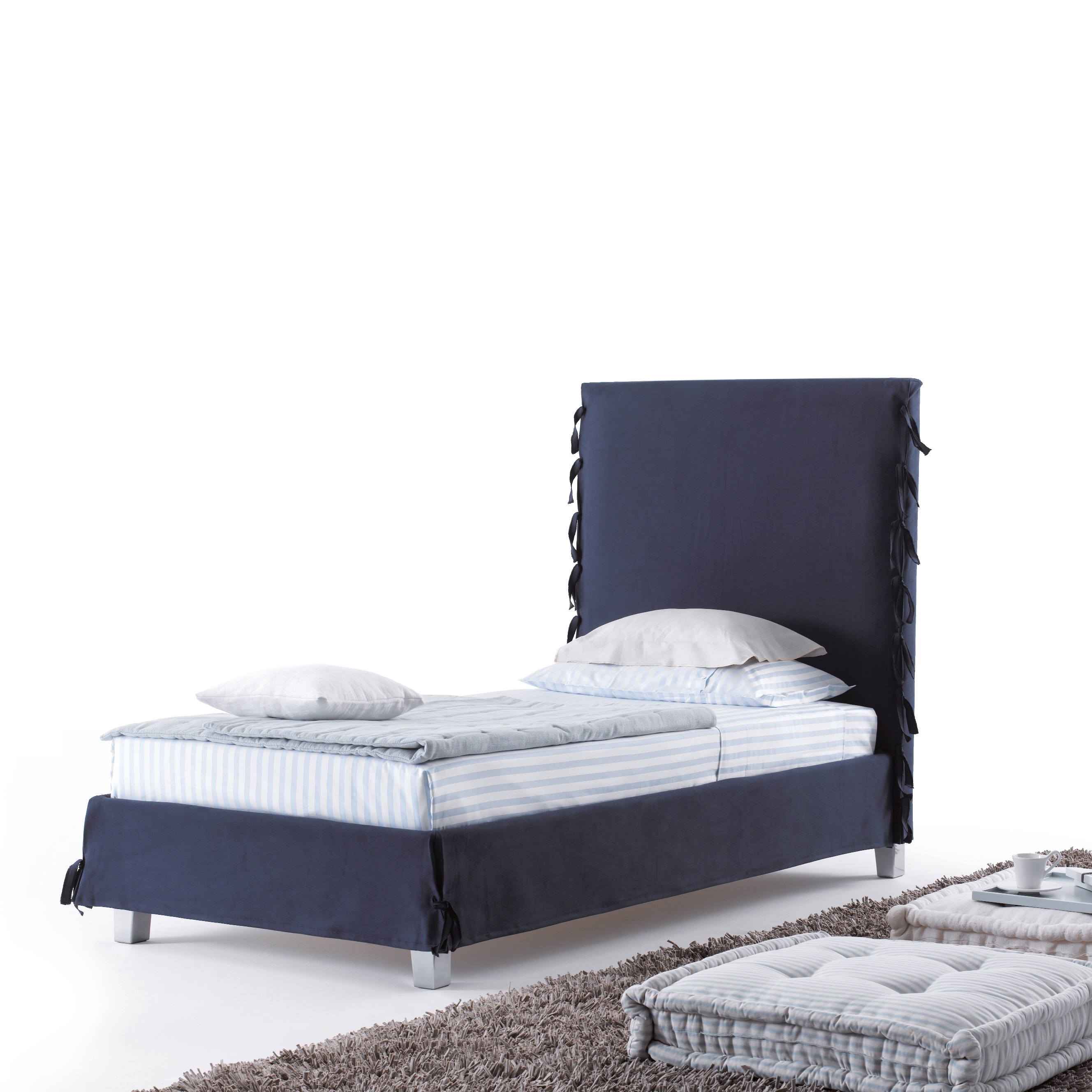 Produkt White High des Herstellers CASAMANIA & HORM anzeigen