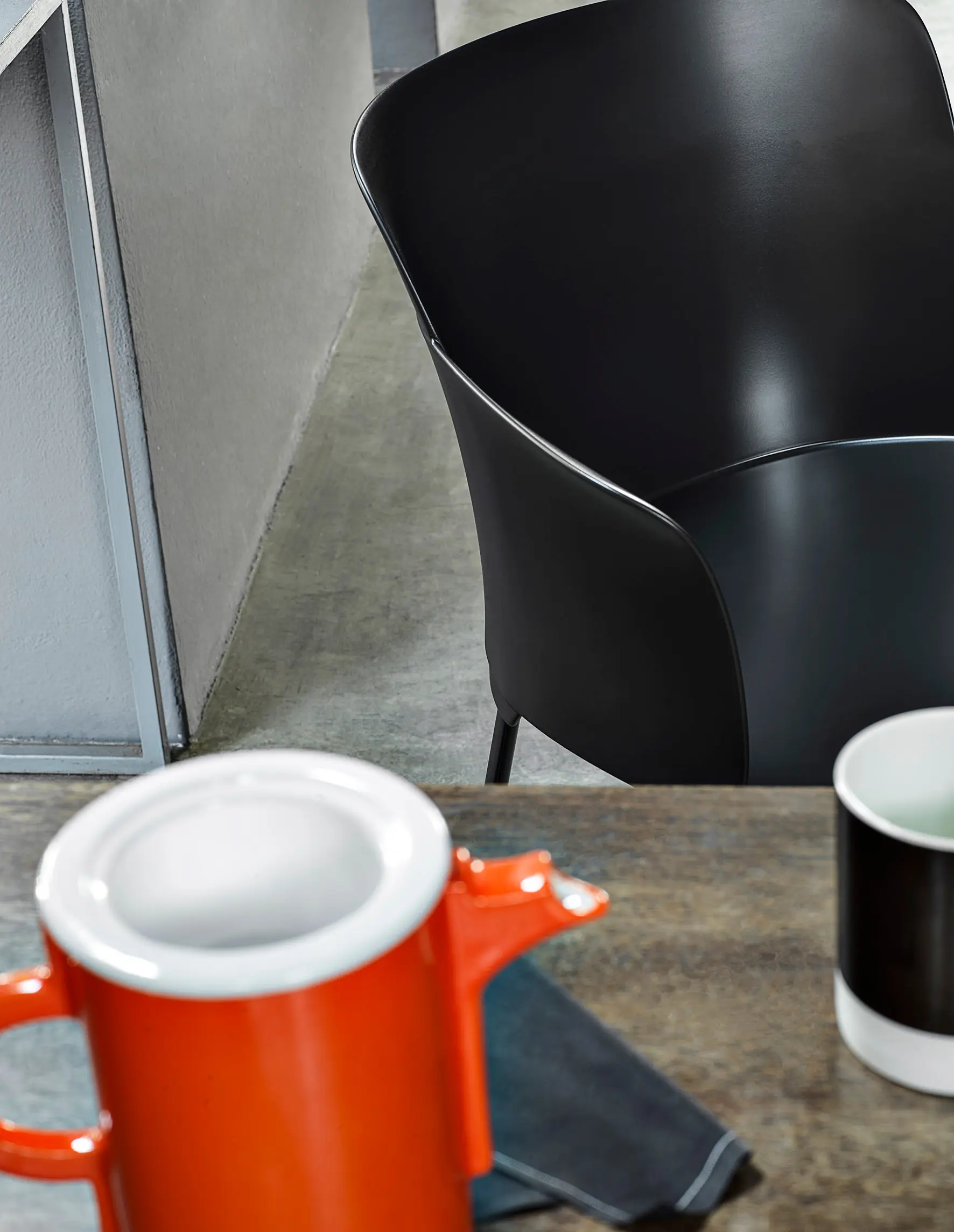 Desalto - Paper | swivelling chair adjustable height with wheels