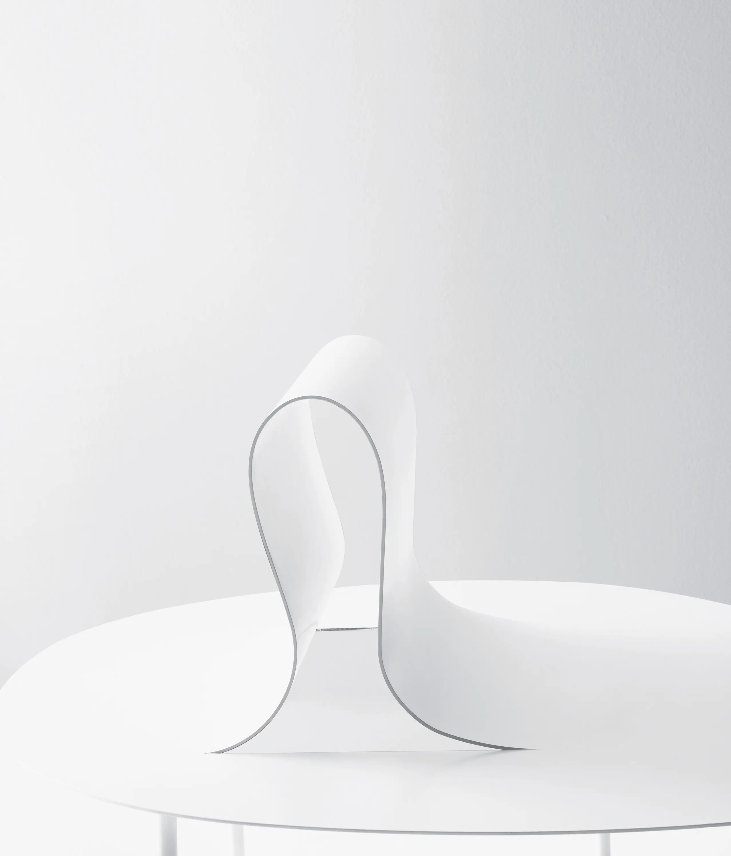 Desalto - Softer than steel | bench