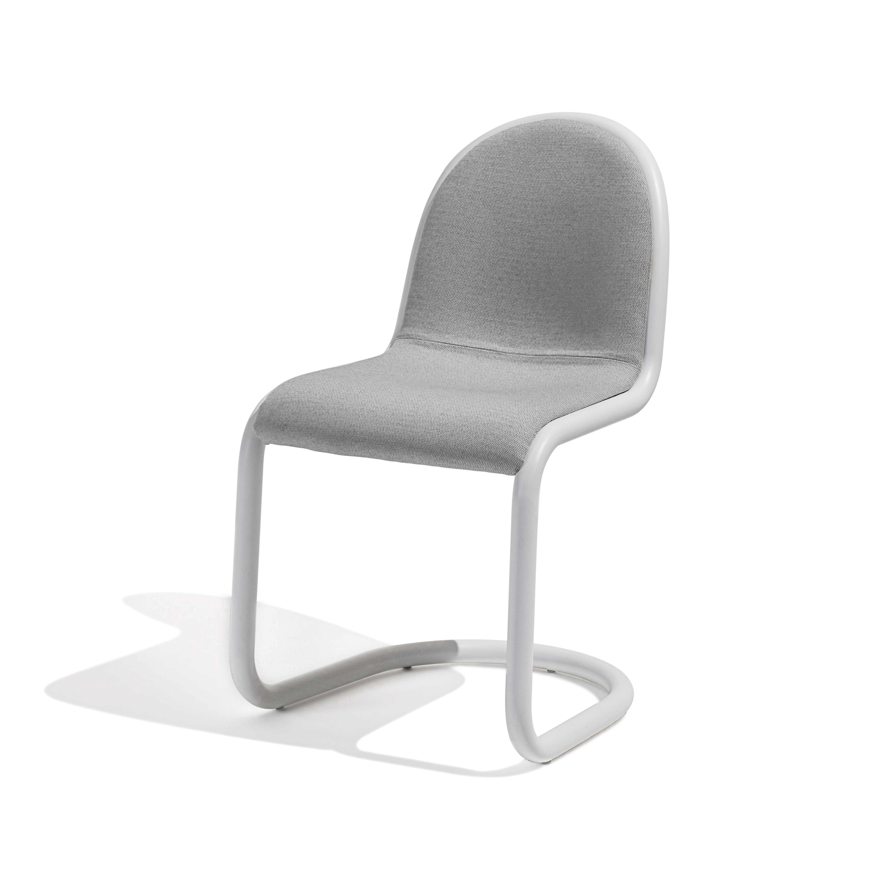 Display product Strong | chair from manufacturer Desalto