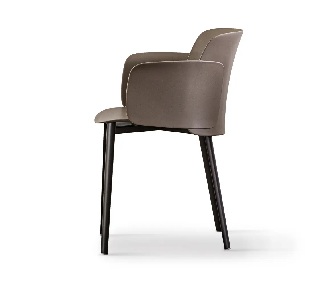 Desalto - Paper | chair with steel frame elliptical legs