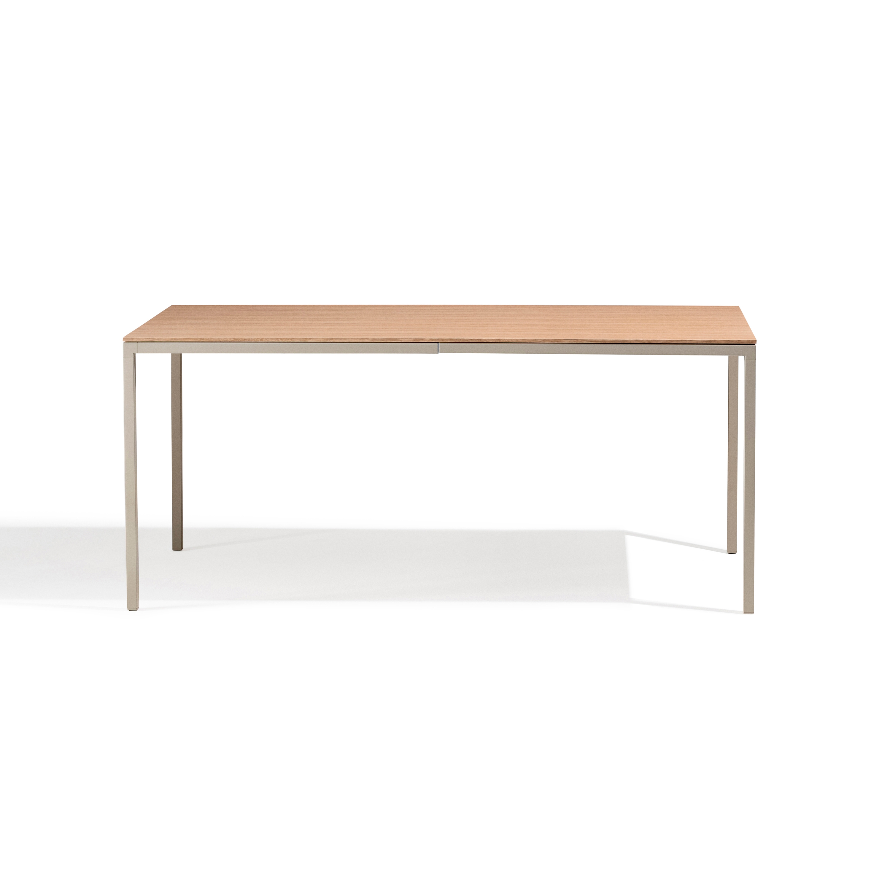 Afficher le produit Helsinki | table du fabricant Desalto