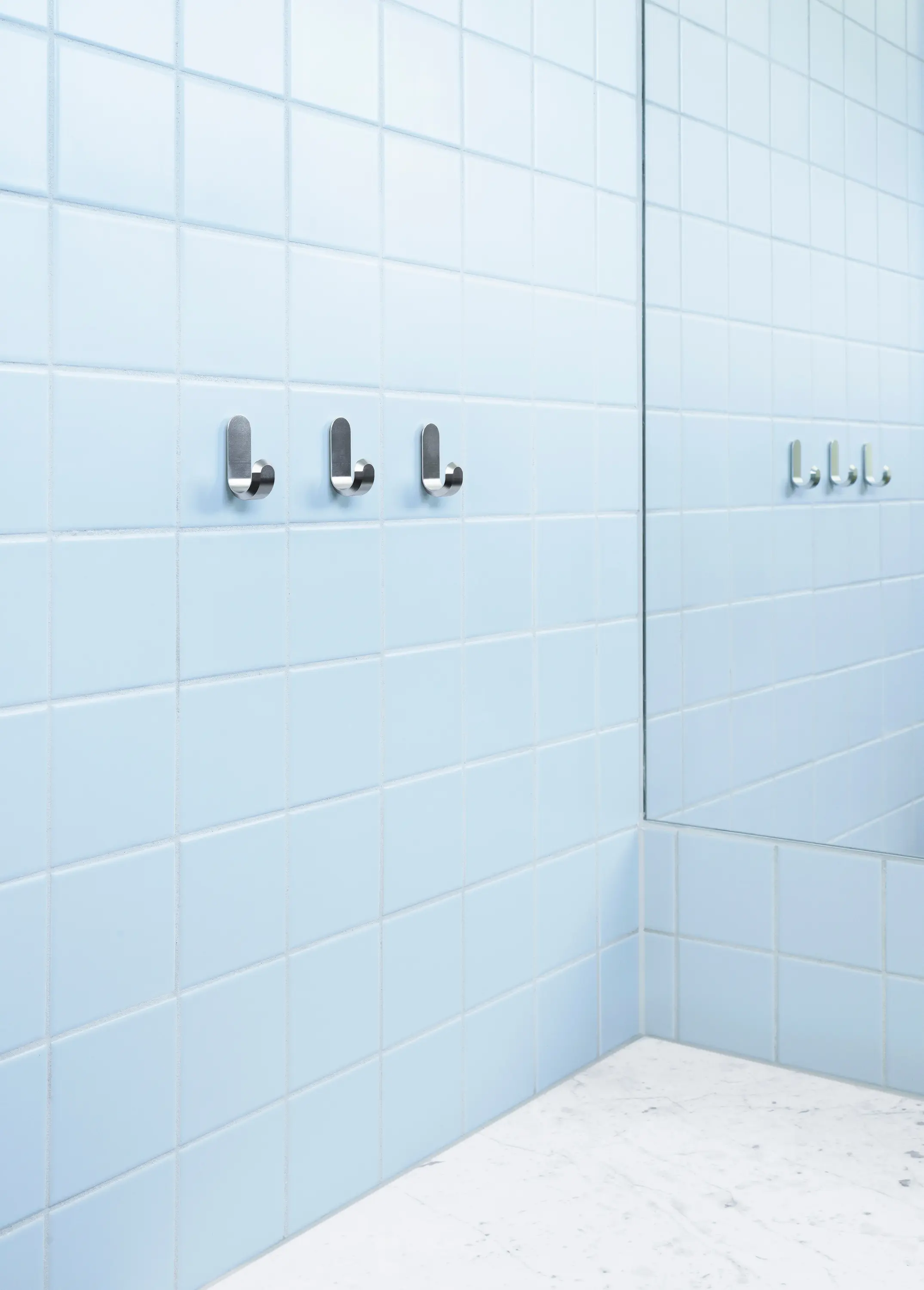 Normann Copenhagen - Curve Mini Hooks Matt Black