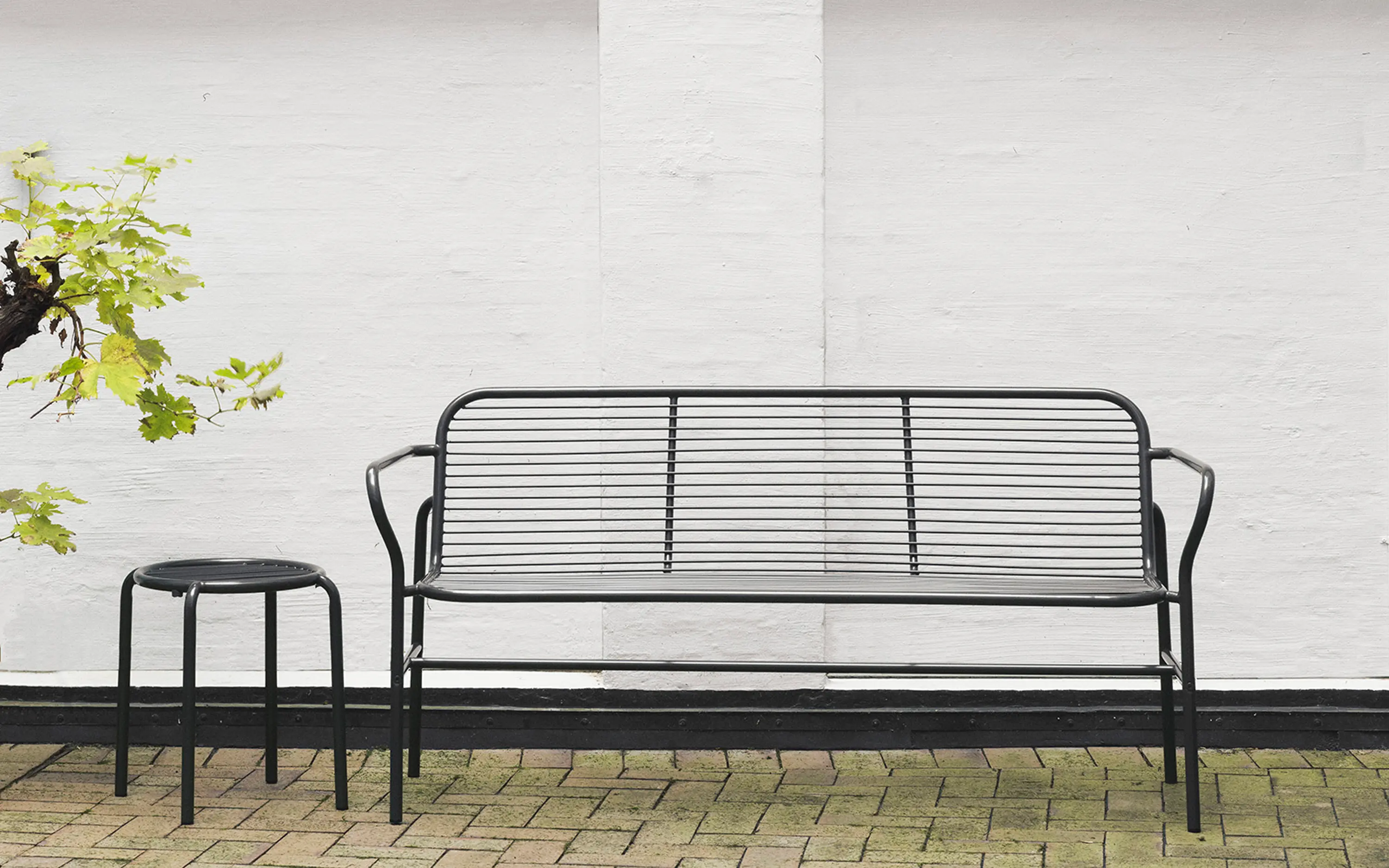 Normann Copenhagen - Vig Armchair Dark Green