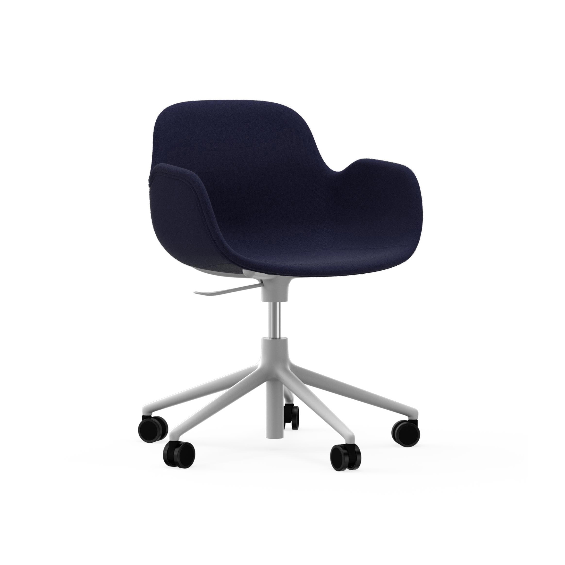 Produkt Form Armlehnstuhl des Herstellers Normann Copenhagen anzeigen