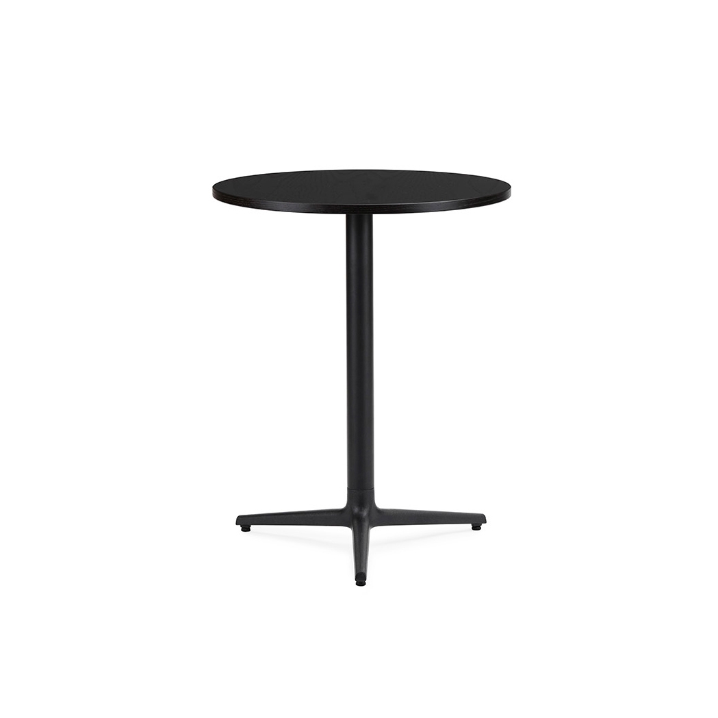 Mostra il prodotto Allez Table Black Oak del produttore Normann Copenhagen