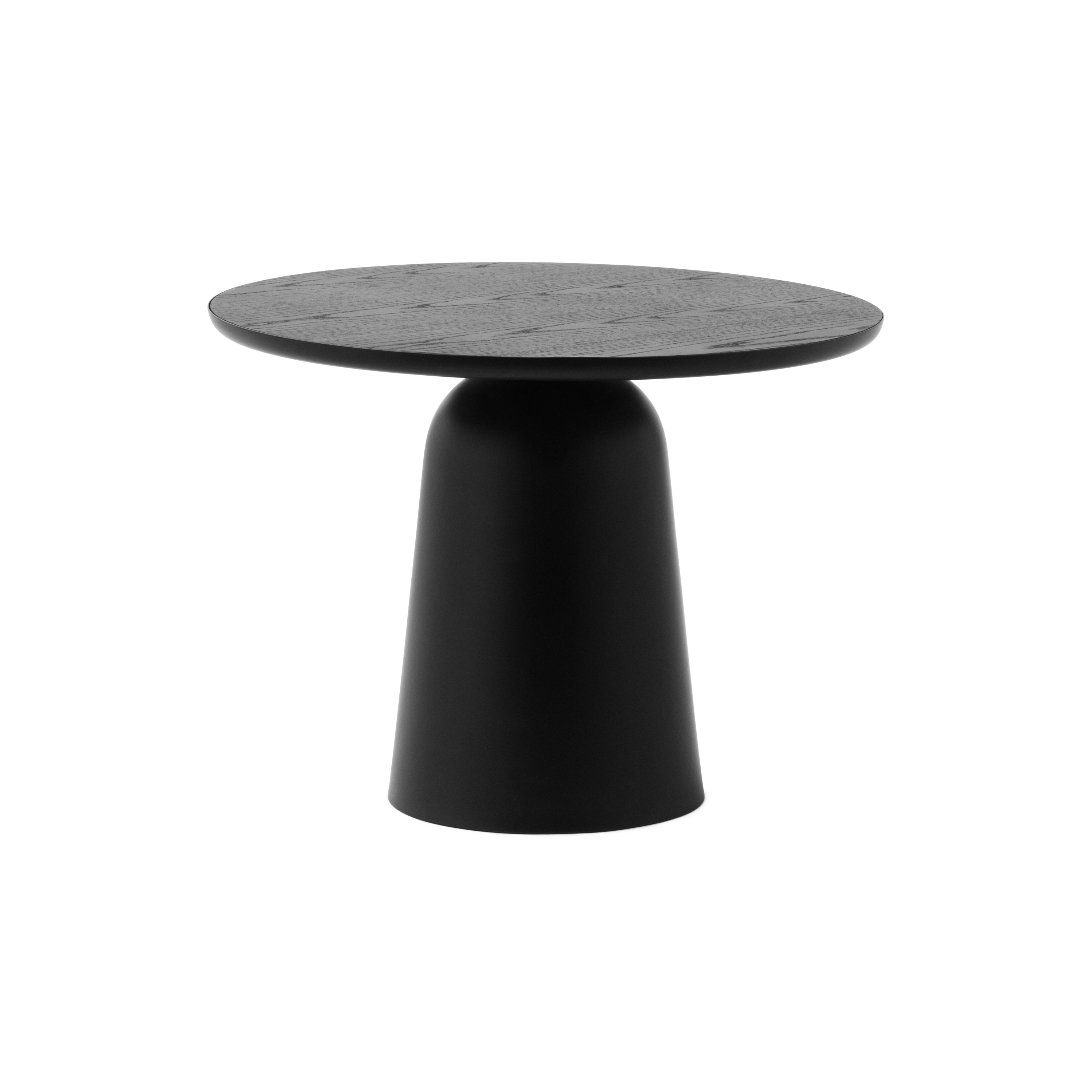 Afficher le produit Turn Table Black du fabricant Normann Copenhagen